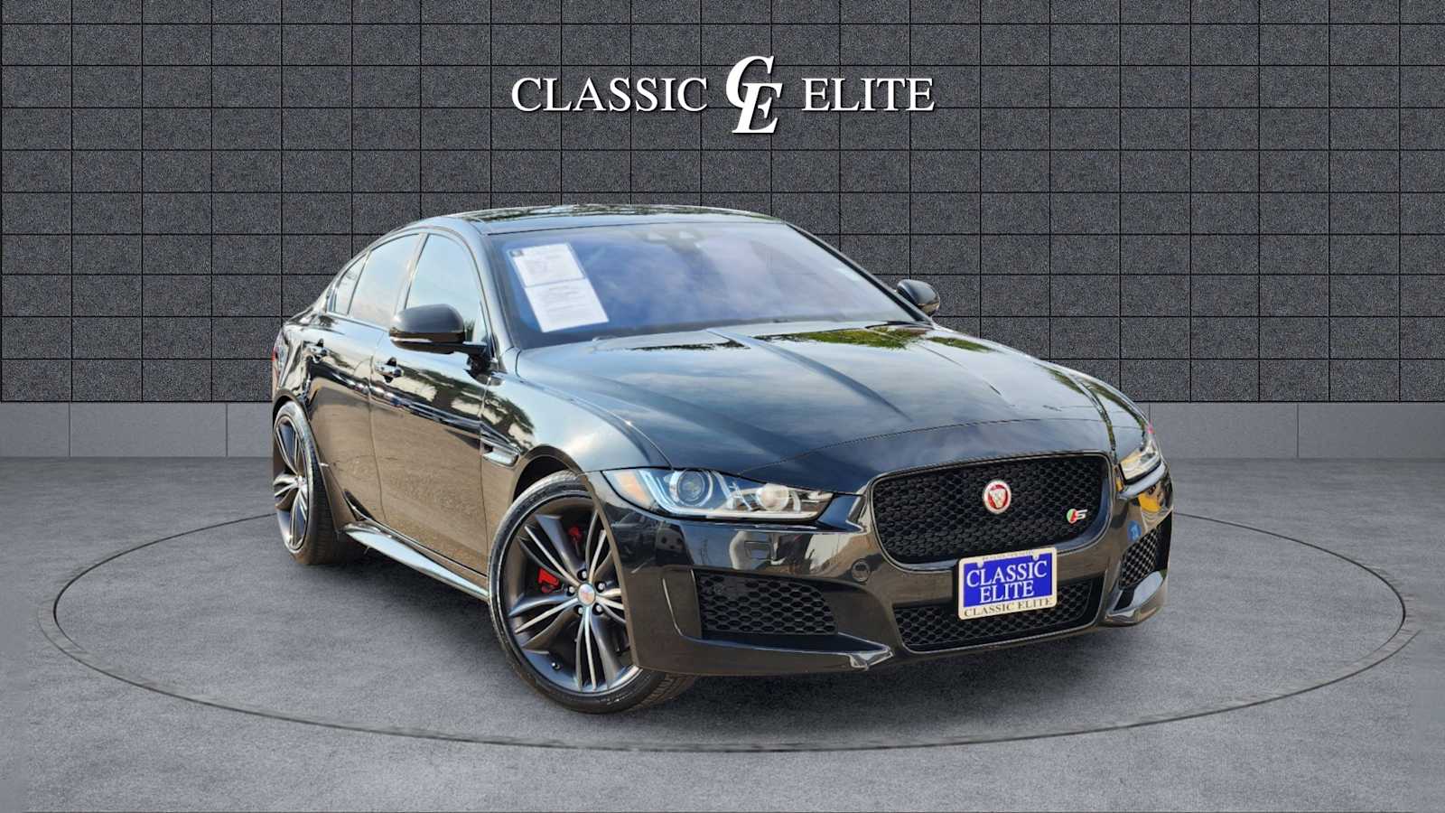 2019 Jaguar XE S 1