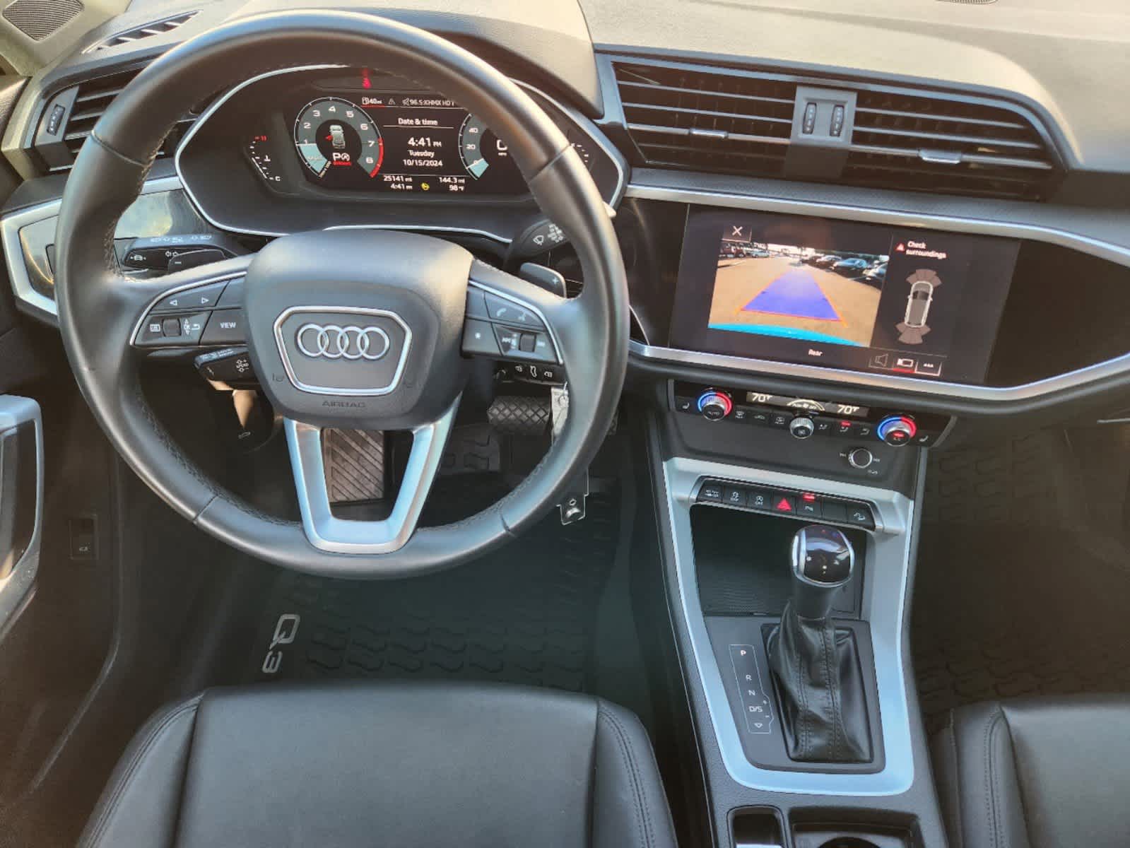 2022 Audi Q3 S line Premium 24