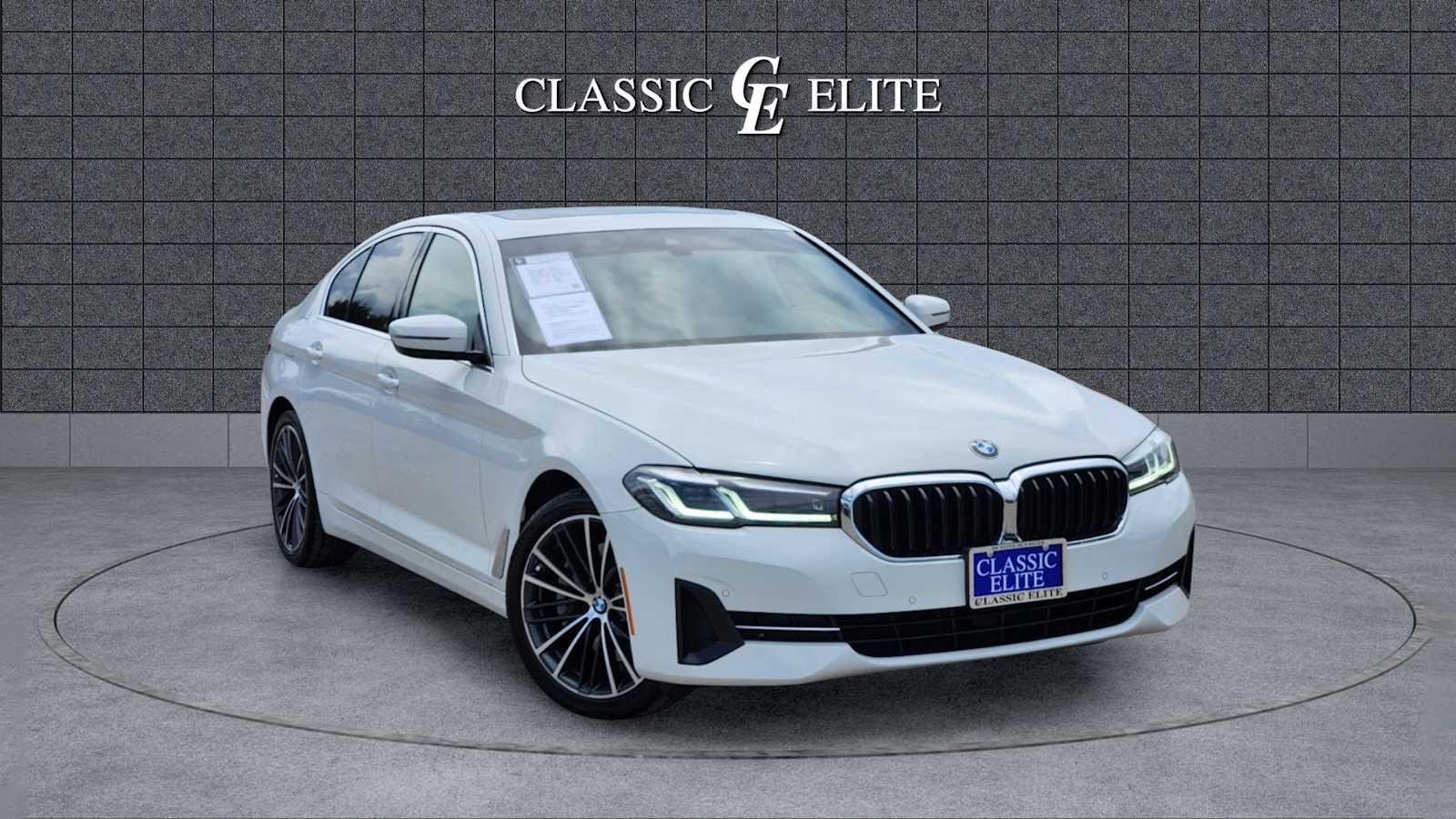 2021 BMW 5 Series 530i 1