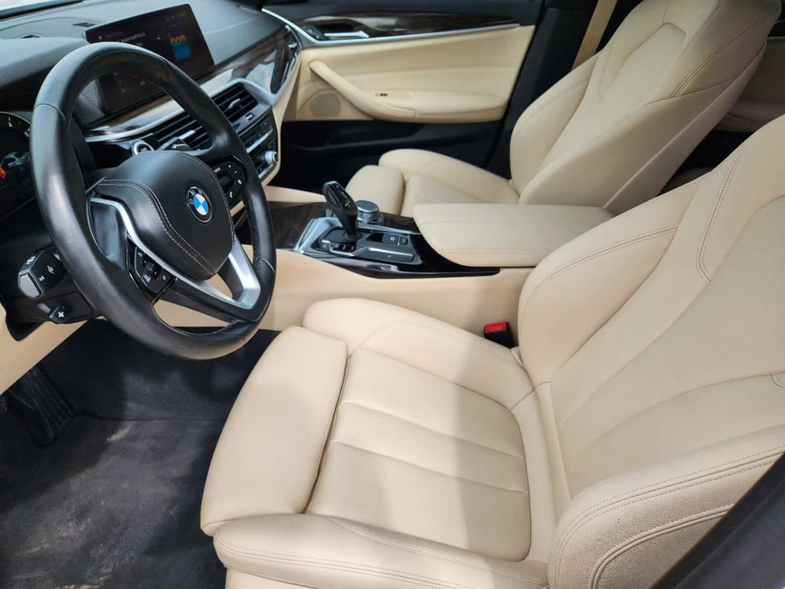 2019 BMW 5 Series 530i 16