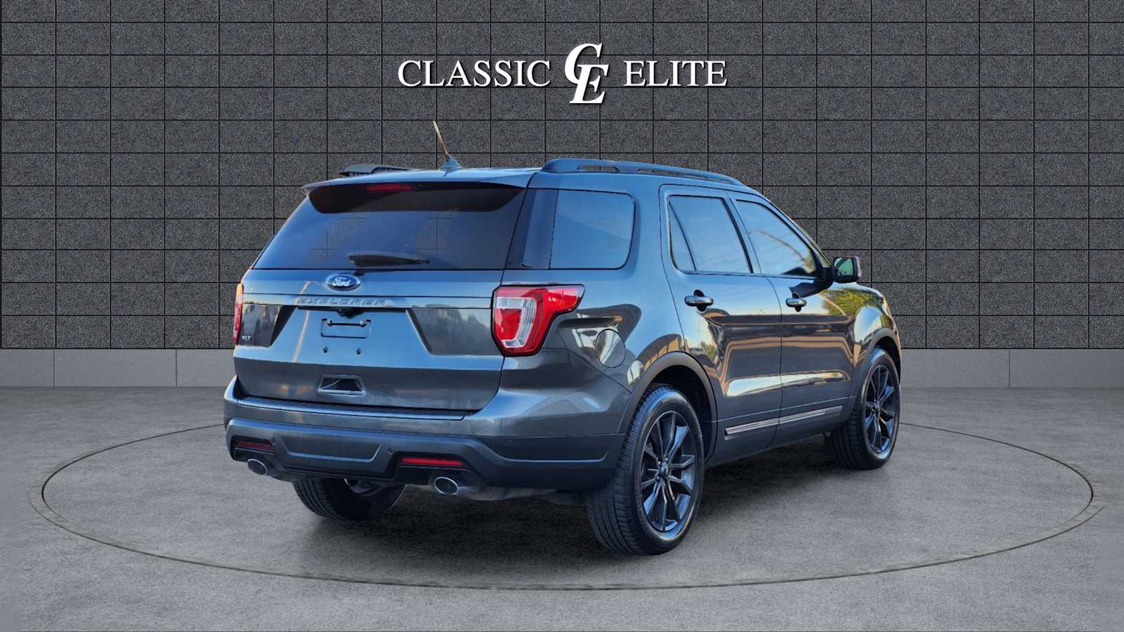 2019 Ford Explorer XLT 7