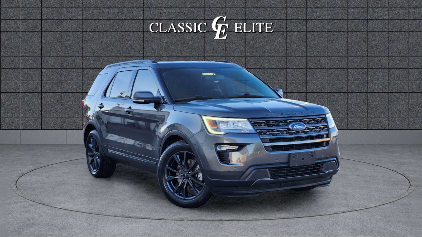 2019 Ford Explorer XLT 1