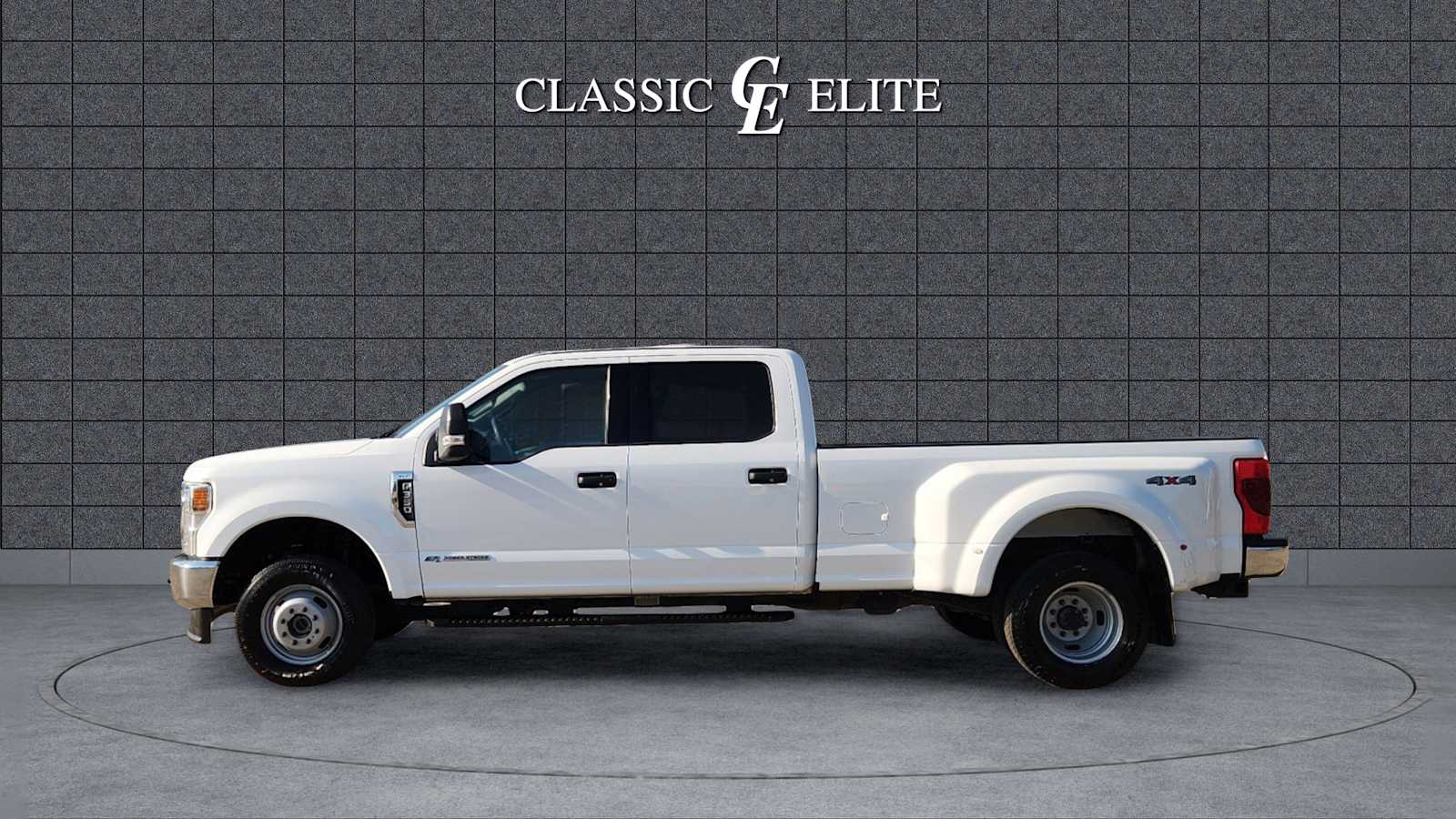 2022 Ford Super Duty F-350 DRW XLT 4WD Crew Cab 8 Box 4