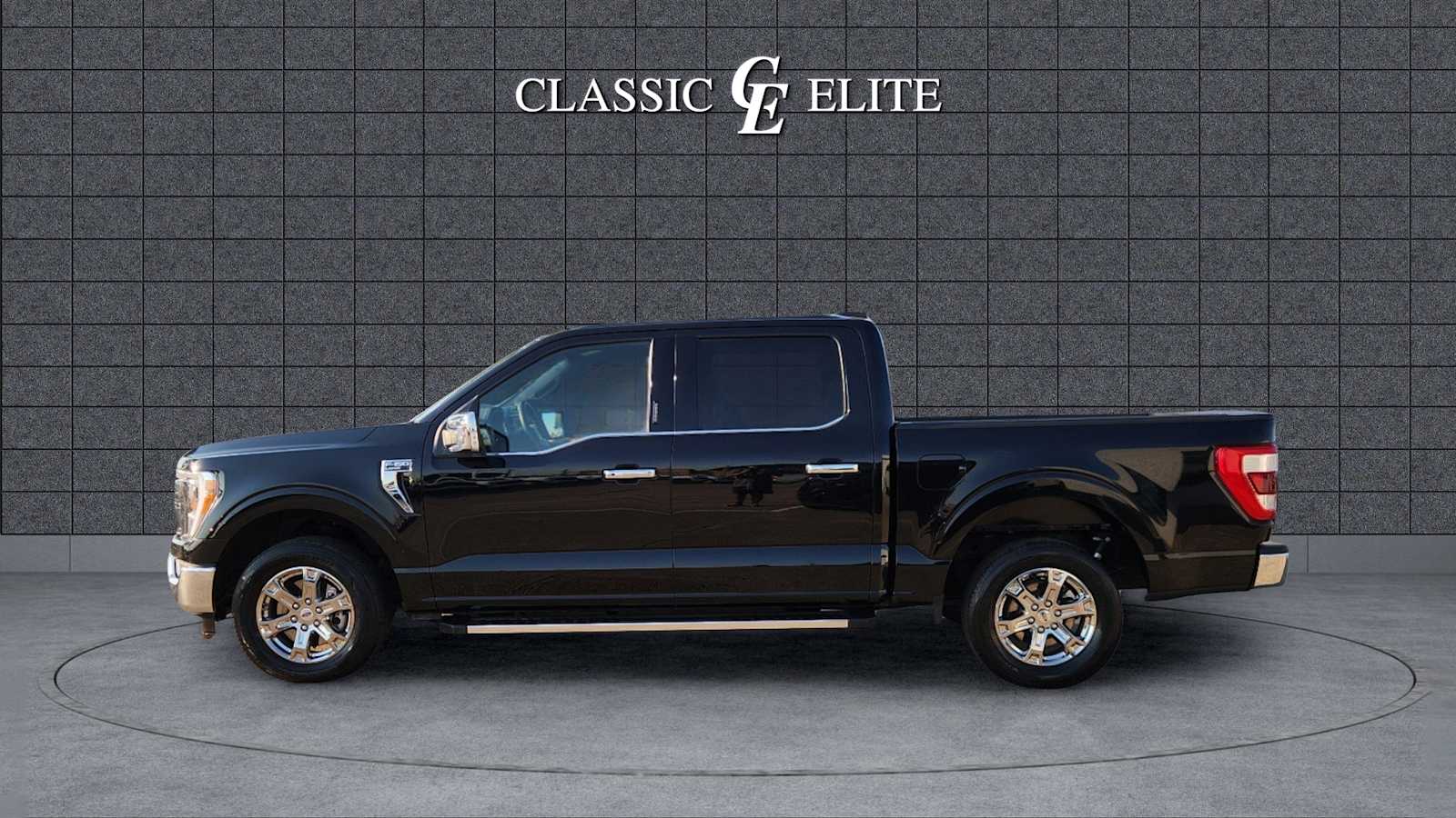 2023 Ford F-150 LARIAT 2WD SuperCrew 5.5 Box 4