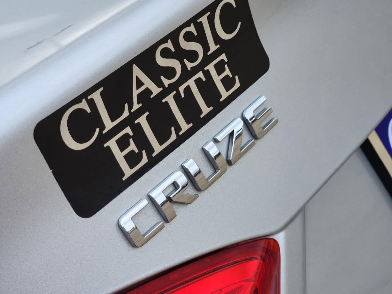 2017 Chevrolet Cruze LS 8