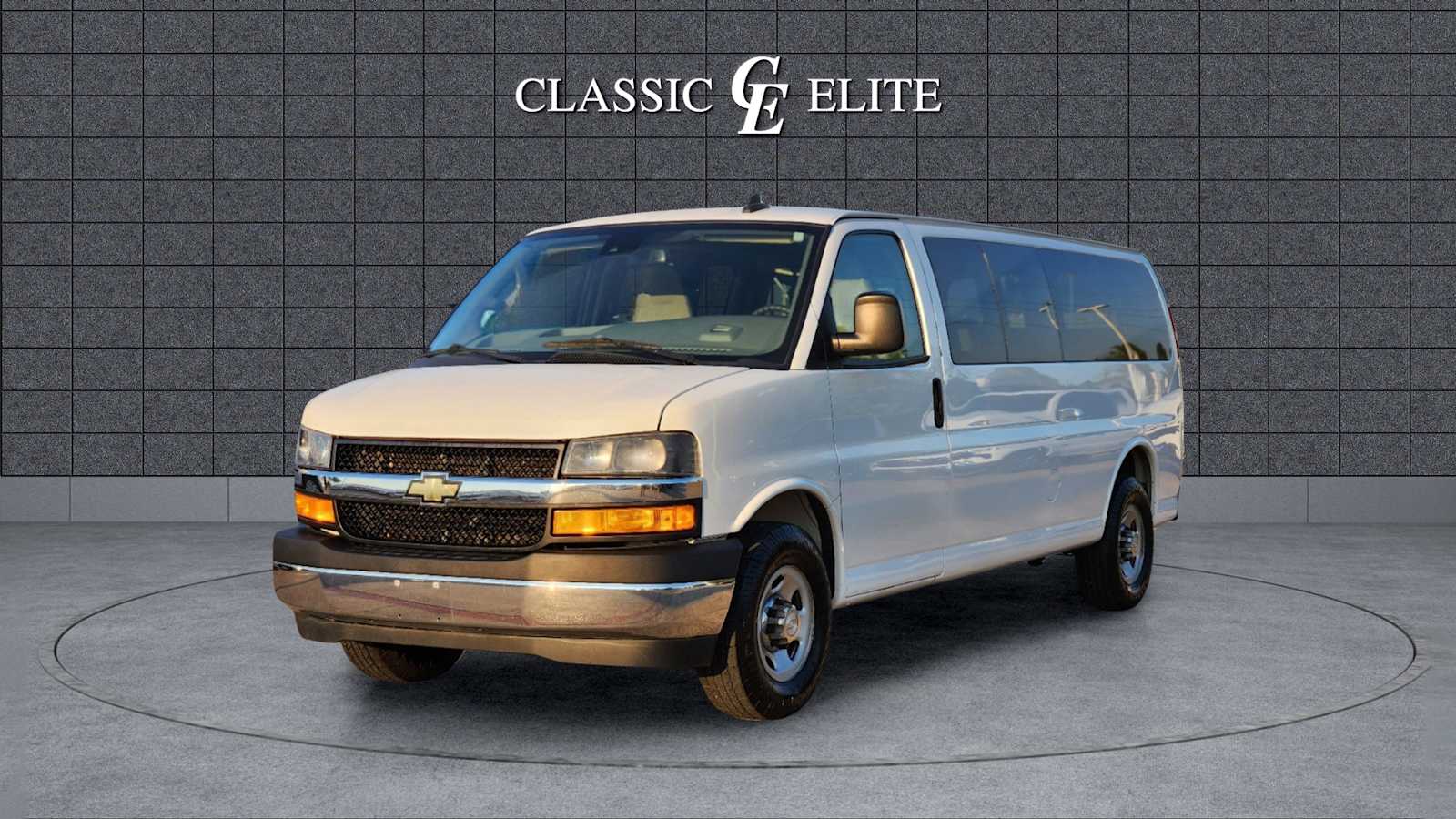 2019 Chevrolet Express LT 3