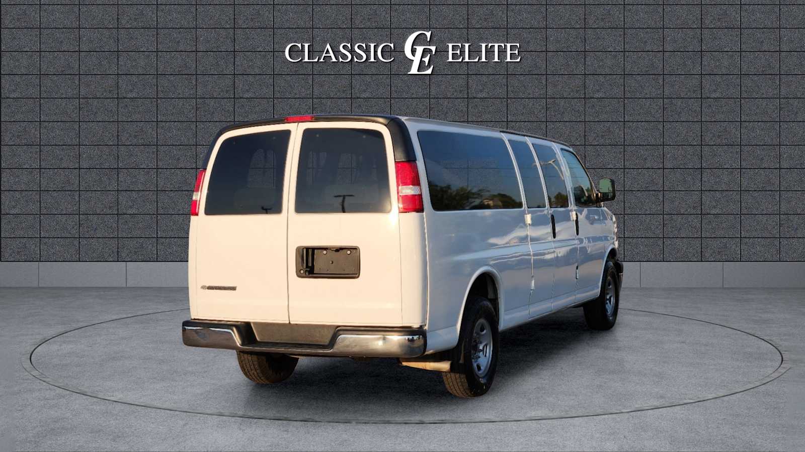 2019 Chevrolet Express LT 7