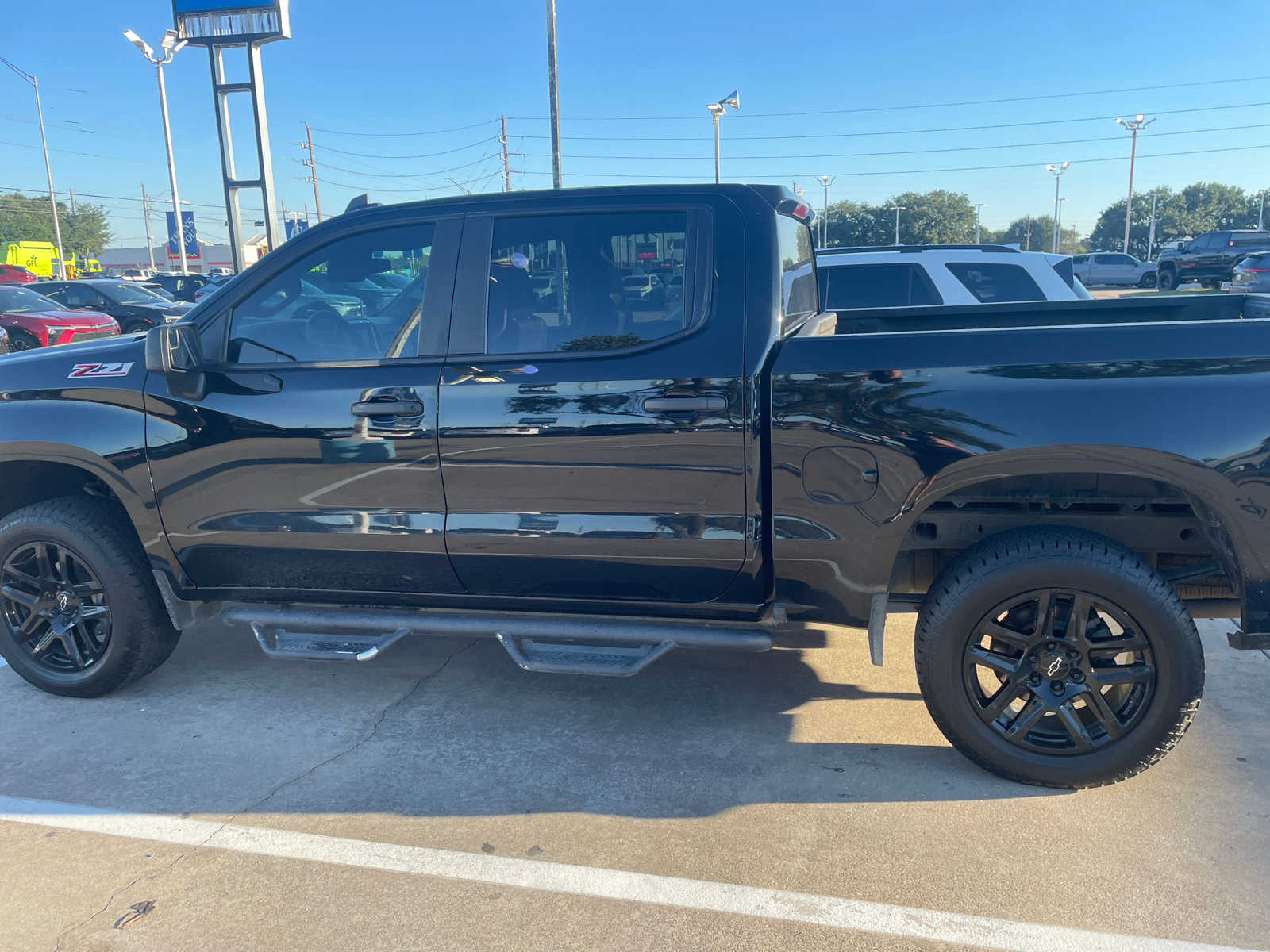 2021 Chevrolet Silverado 1500 Custom Trail Boss 4WD Crew Cab 147 1