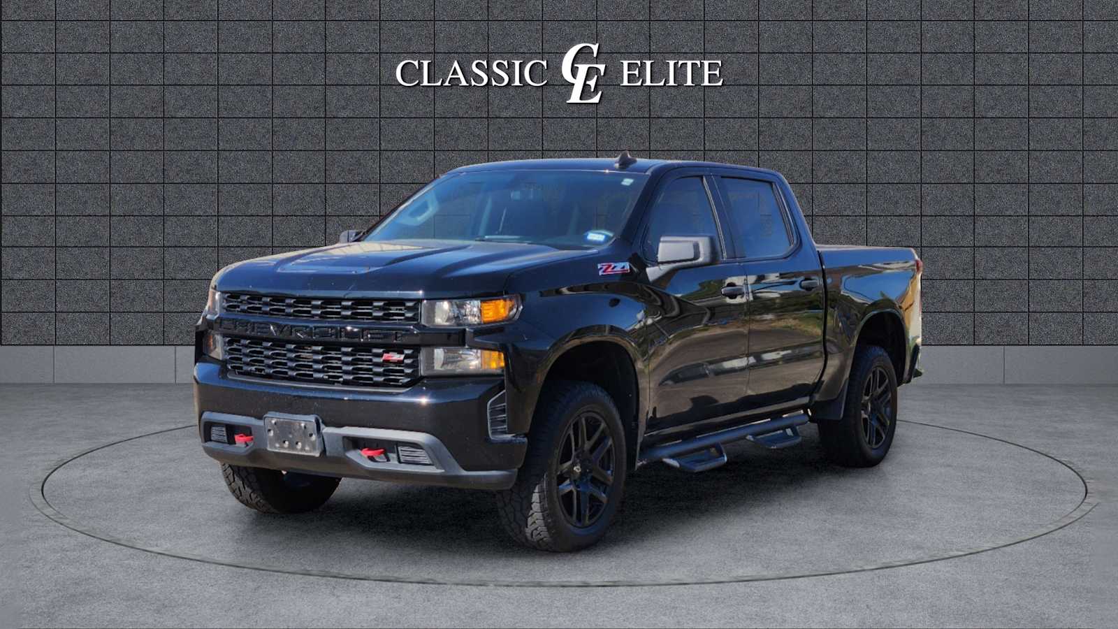 2021 Chevrolet Silverado 1500 Custom Trail Boss 4WD Crew Cab 147 3