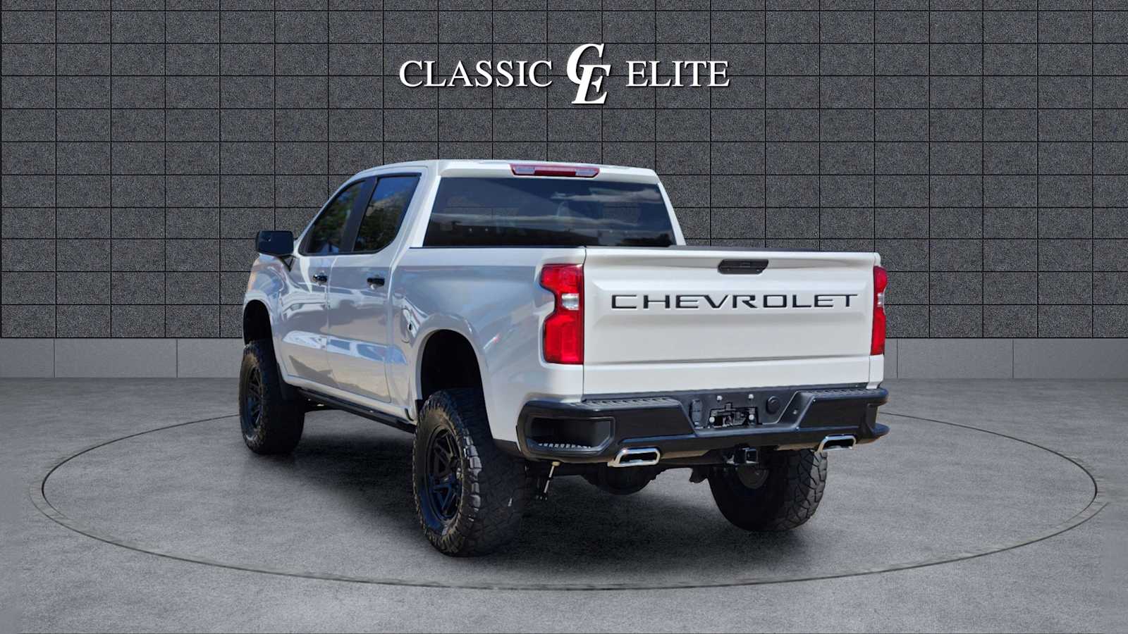 2021 Chevrolet Silverado 1500 LT Trail Boss 4WD Crew Cab 147 5