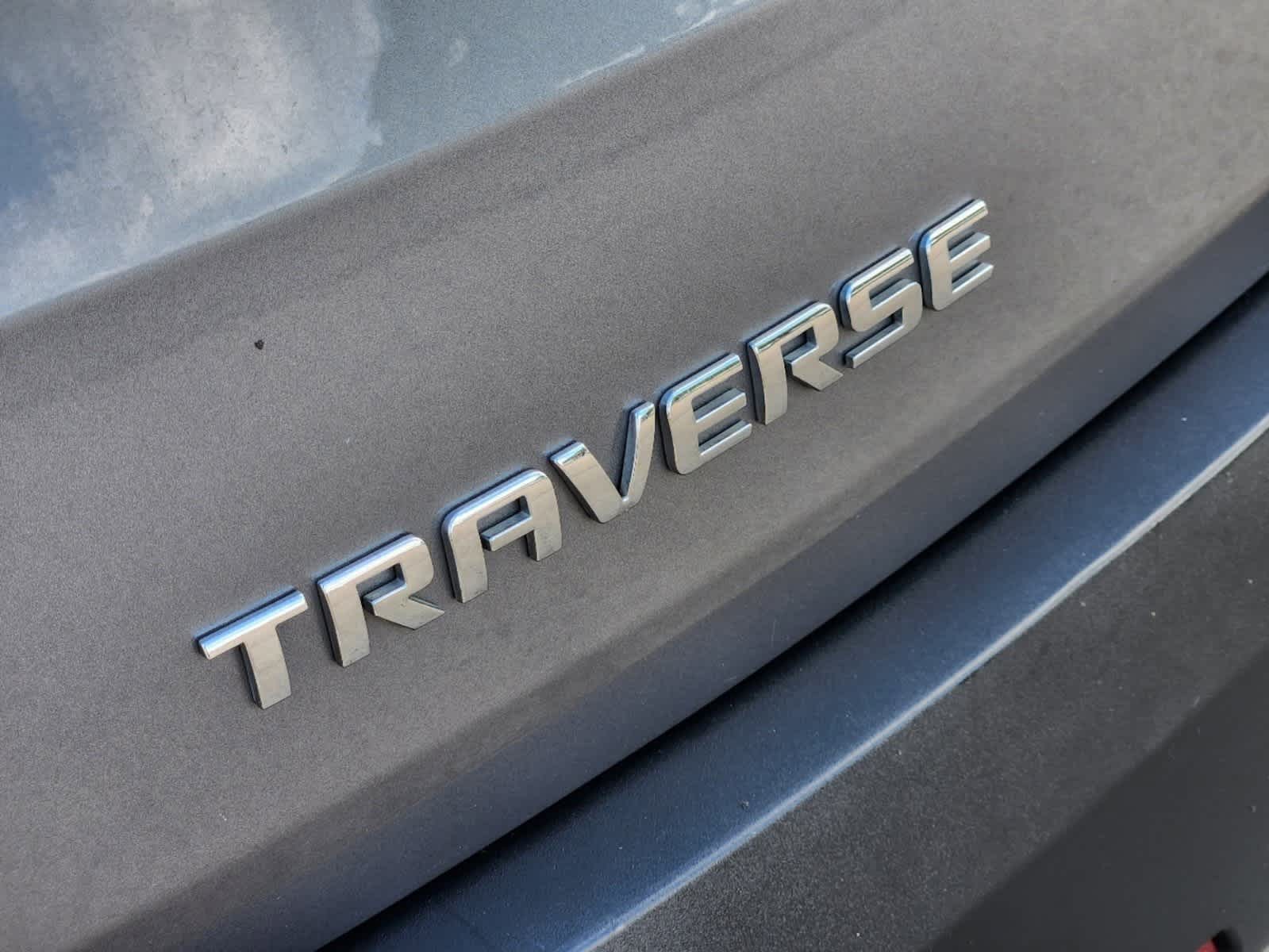 2018 Chevrolet Traverse LS 12