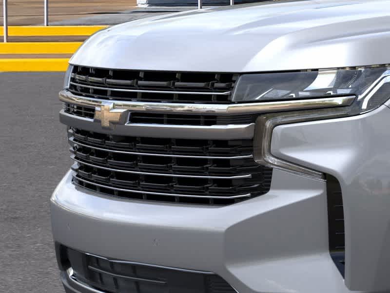 2024 Chevrolet Suburban LT 13