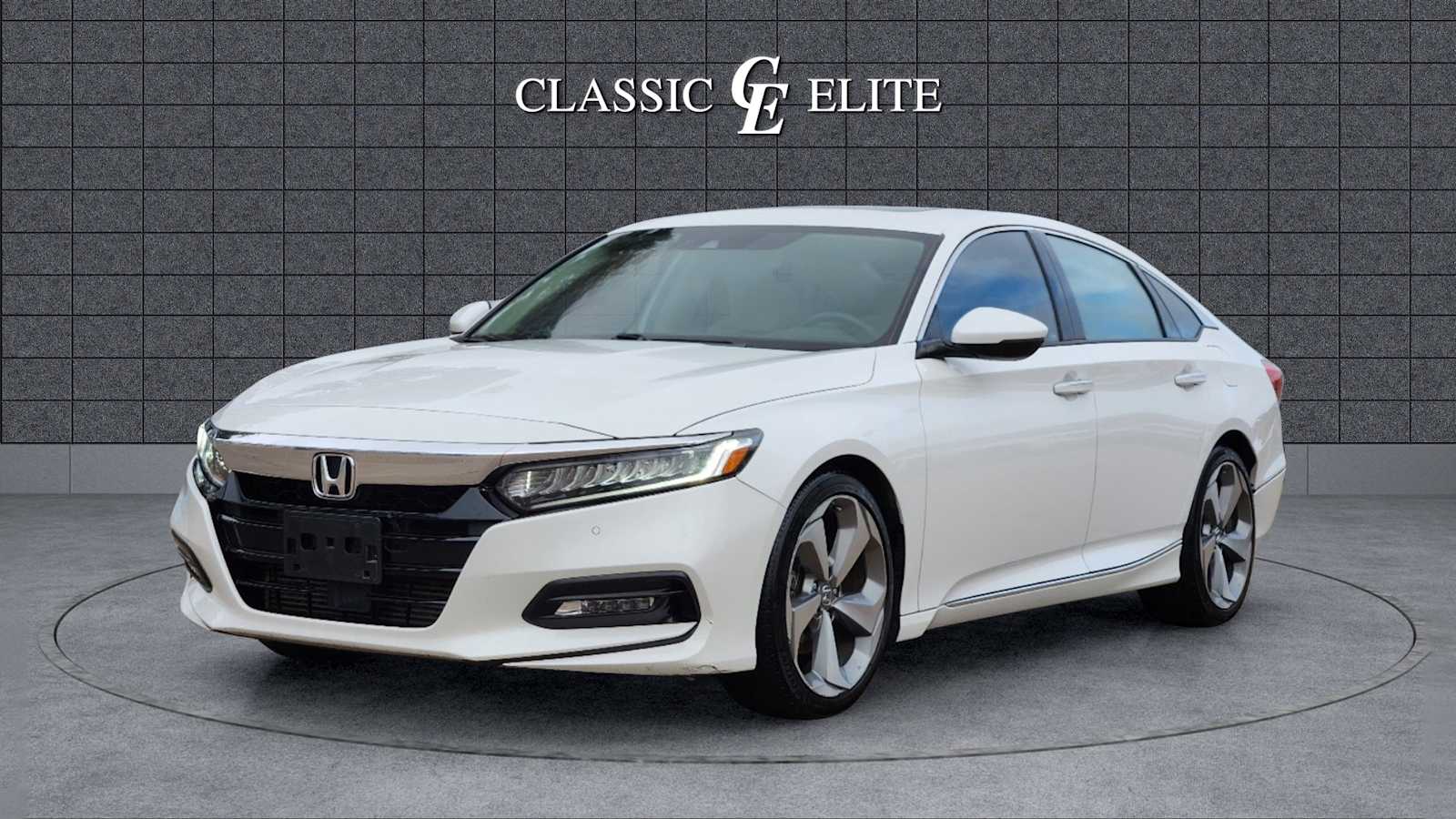 2018 Honda Accord Touring 1.5T 3