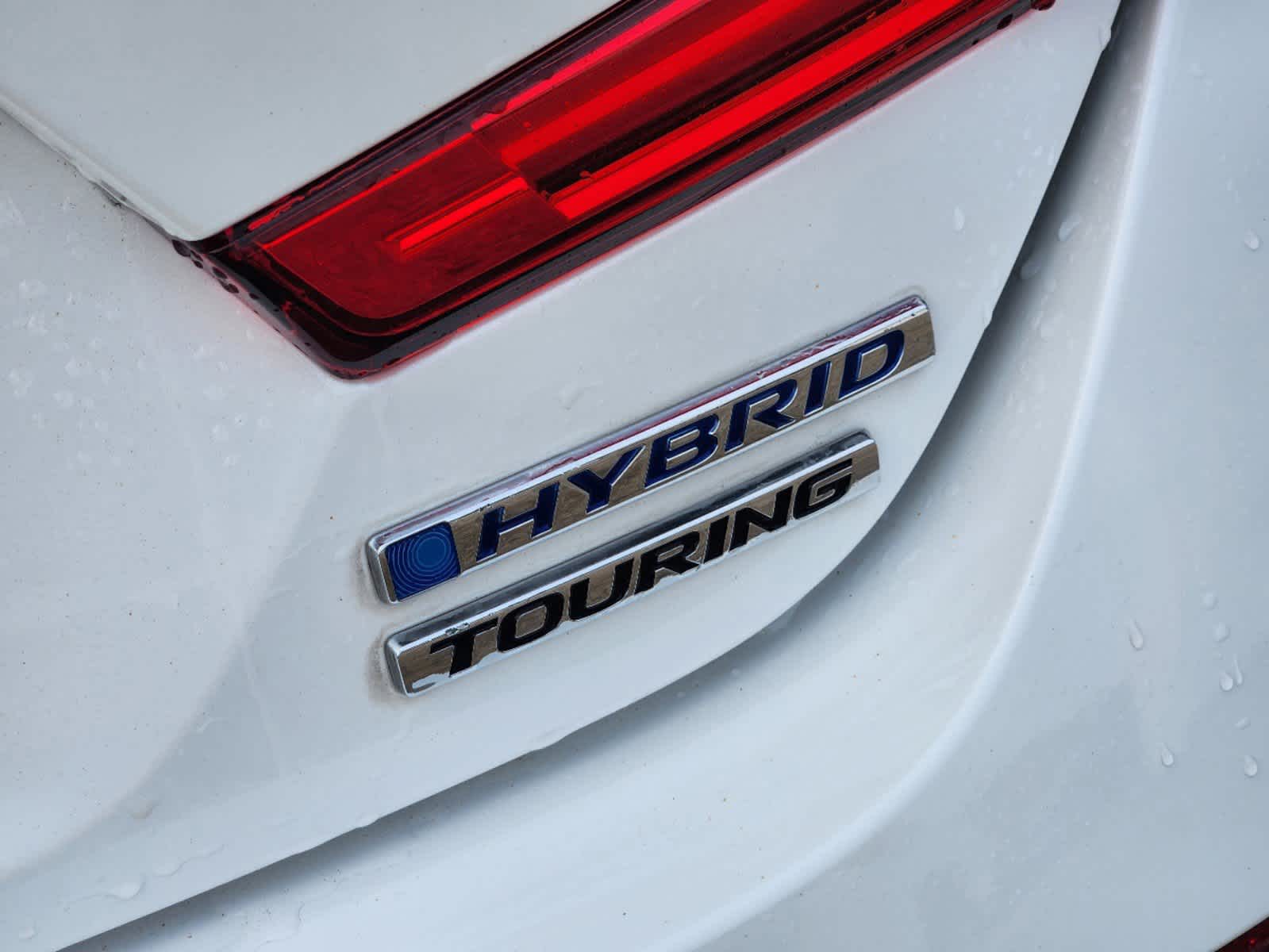 2022 Honda Accord Hybrid Touring 12