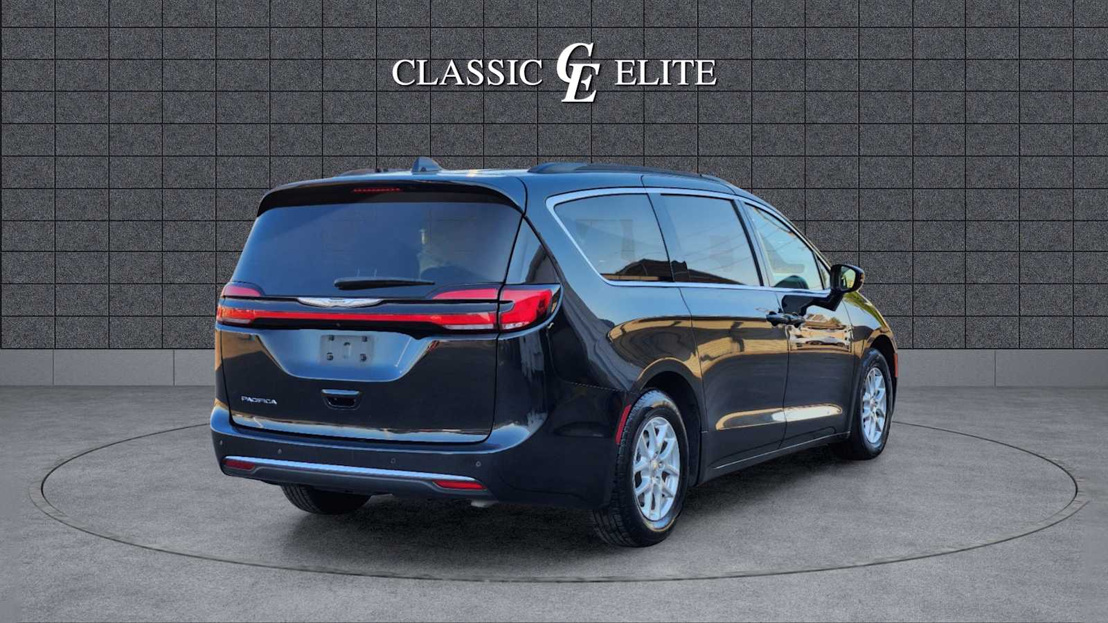 2022 Chrysler Pacifica Touring L 7