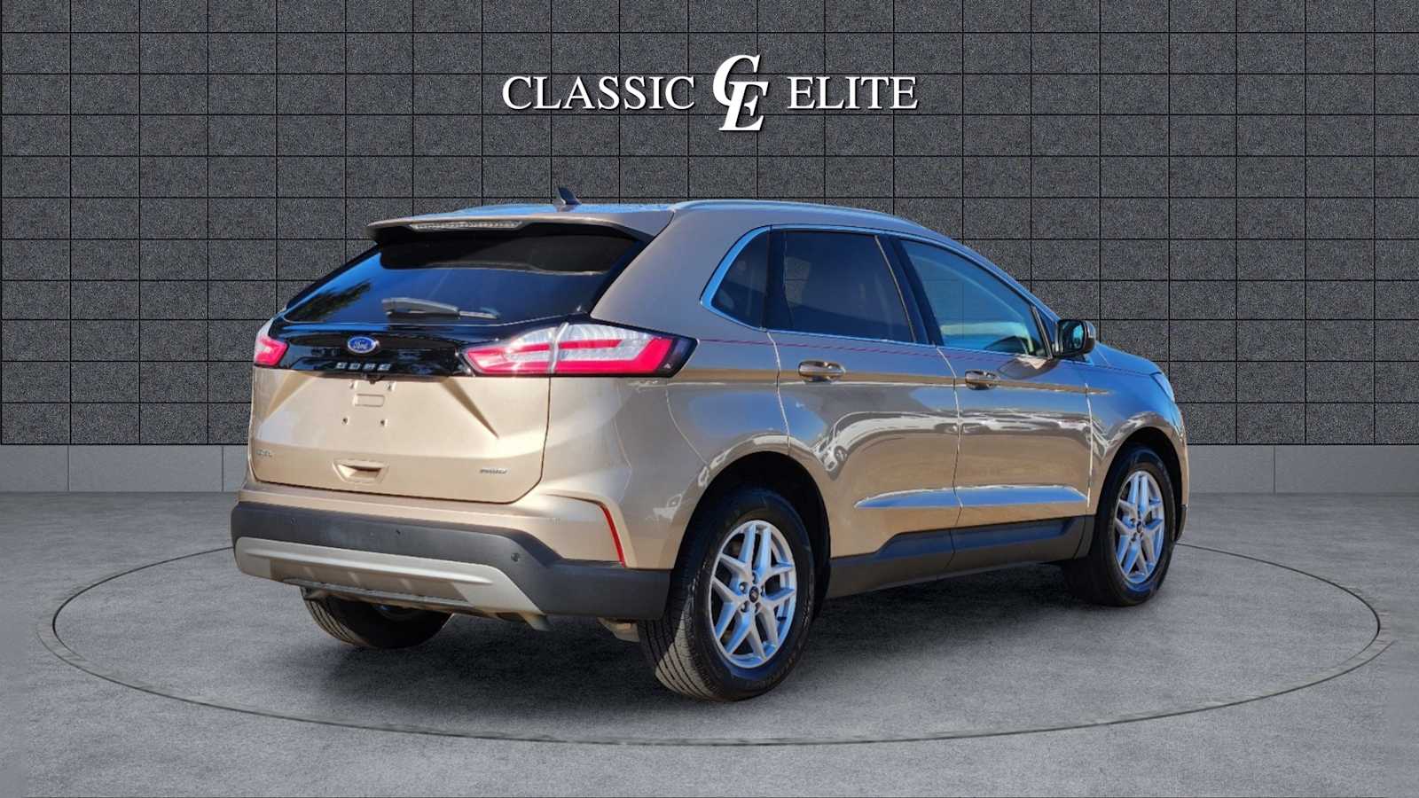 2021 Ford Edge SEL 7