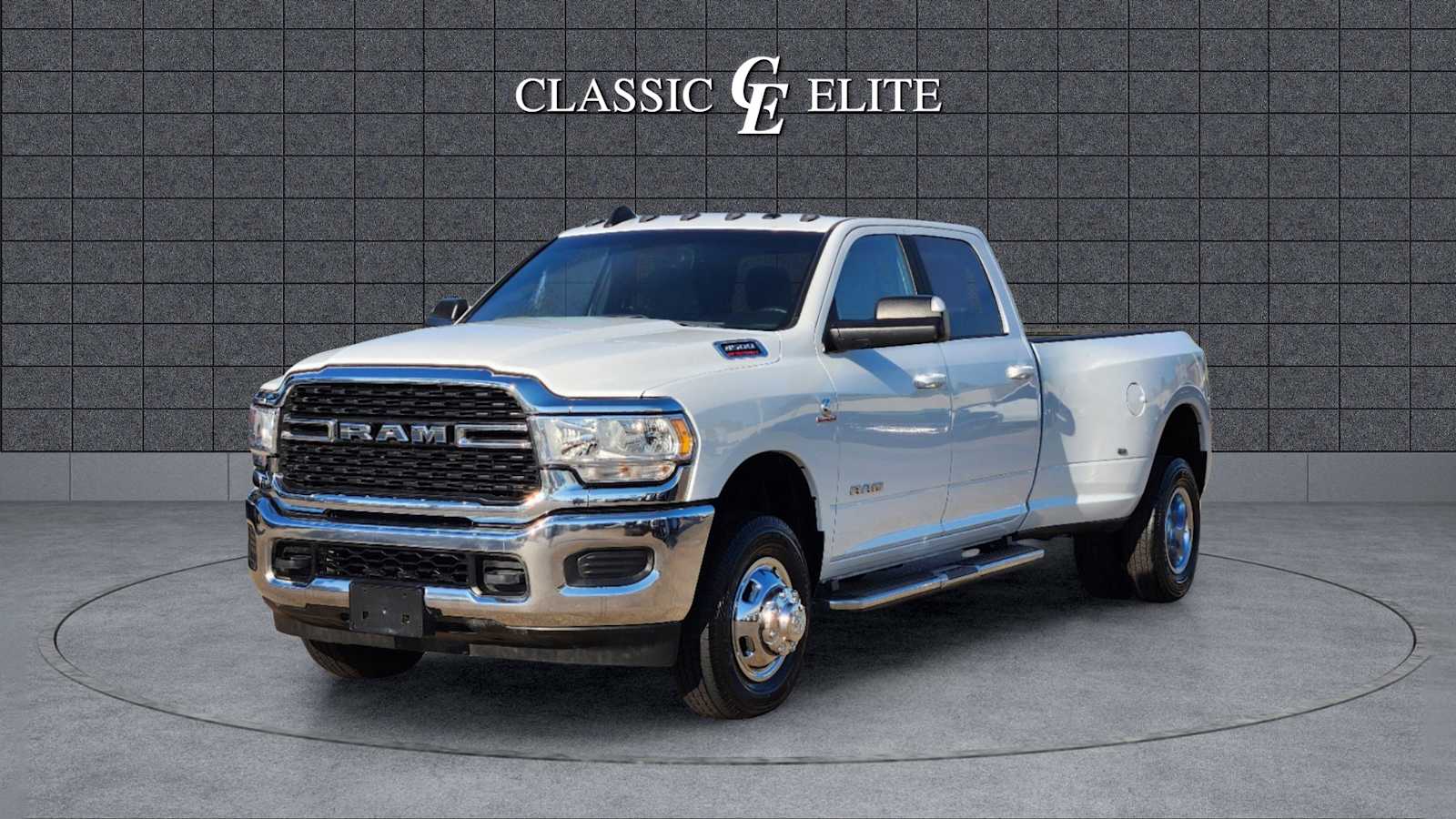 2022 Ram 3500 Big Horn 4x4 Crew Cab 8 Box 3