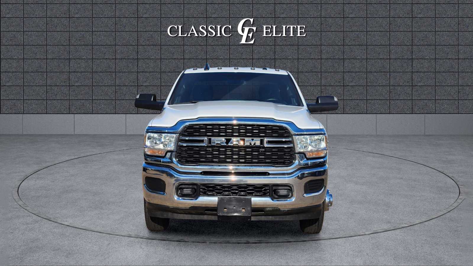 2022 Ram 3500 Big Horn 4x4 Crew Cab 8 Box 2