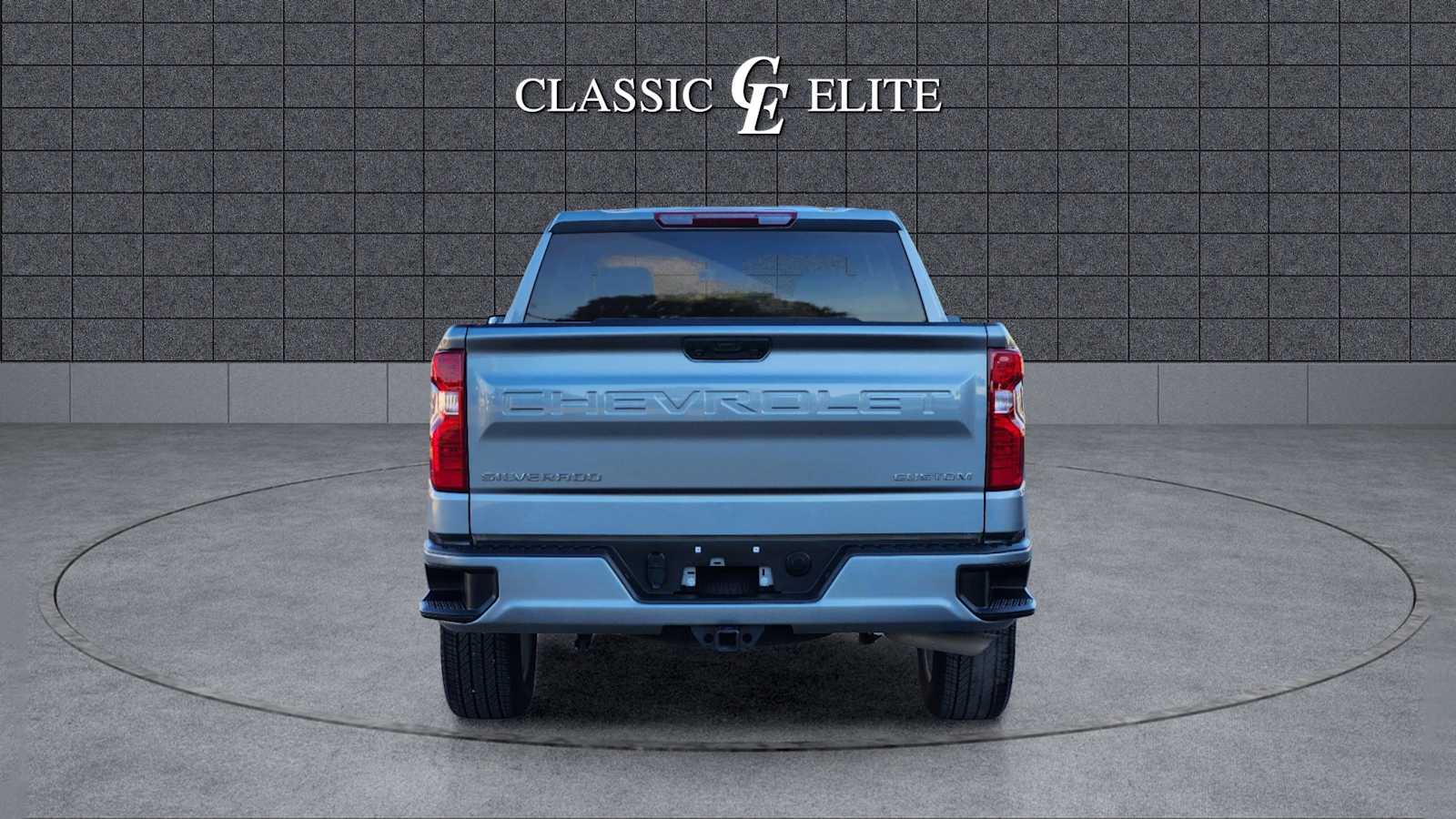 2024 Chevrolet Silverado 1500 Custom 2WD Crew Cab 147 6