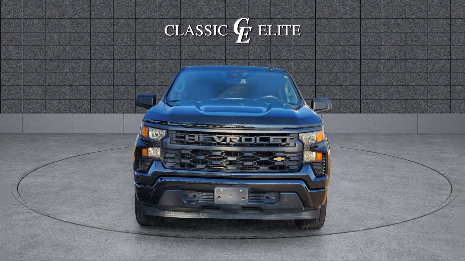 2022 Chevrolet Silverado 1500 Custom 2WD Crew Cab 147 2