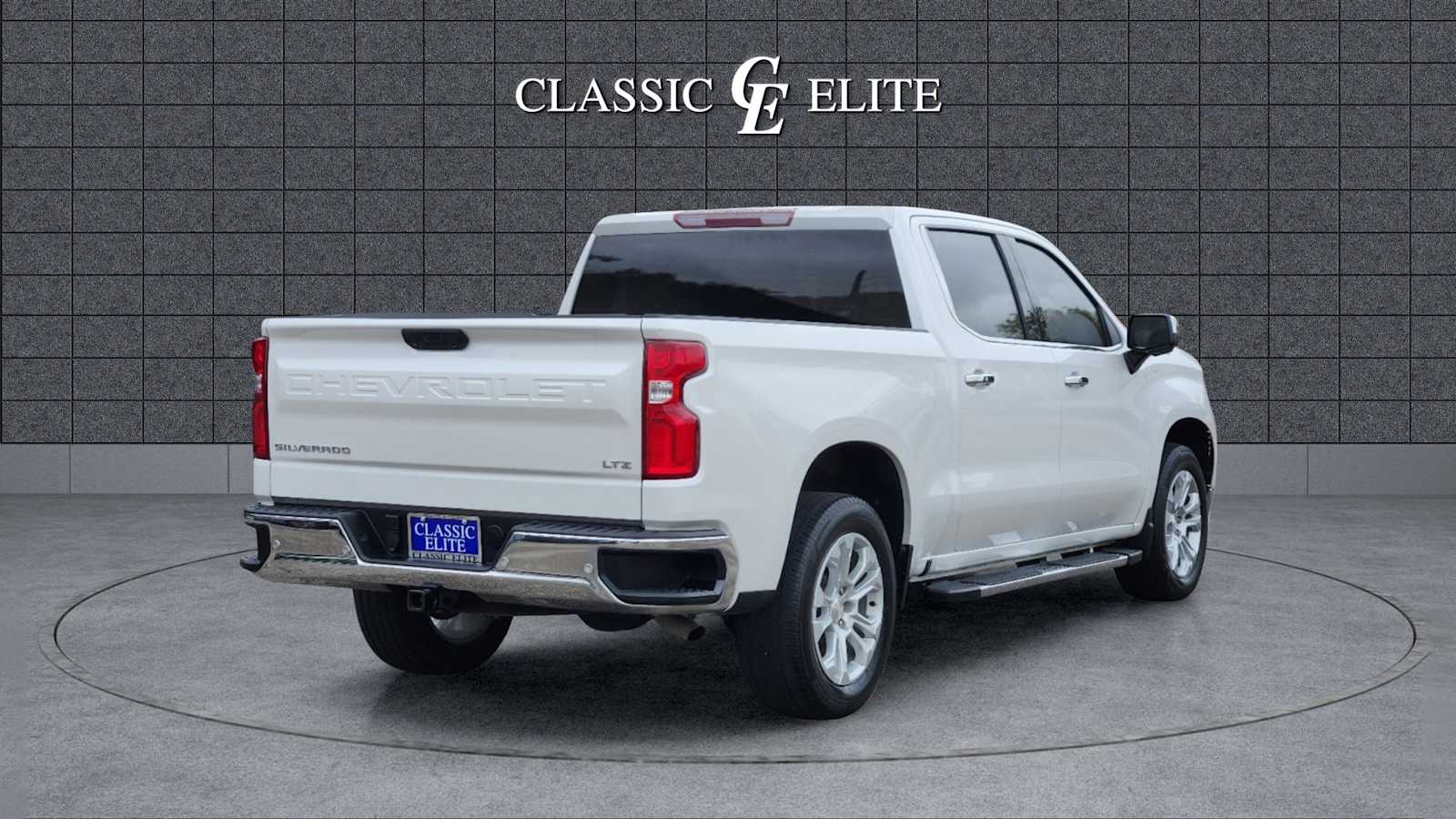 2022 Chevrolet Silverado 1500 LTZ 2WD Crew Cab 147 7