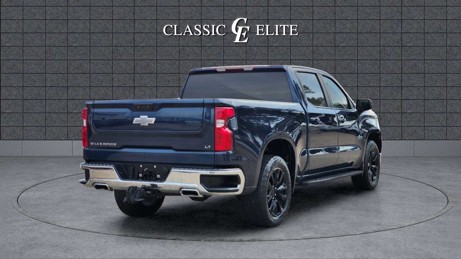 2022 Chevrolet Silverado 1500 LT 4WD Crew Cab 147 7