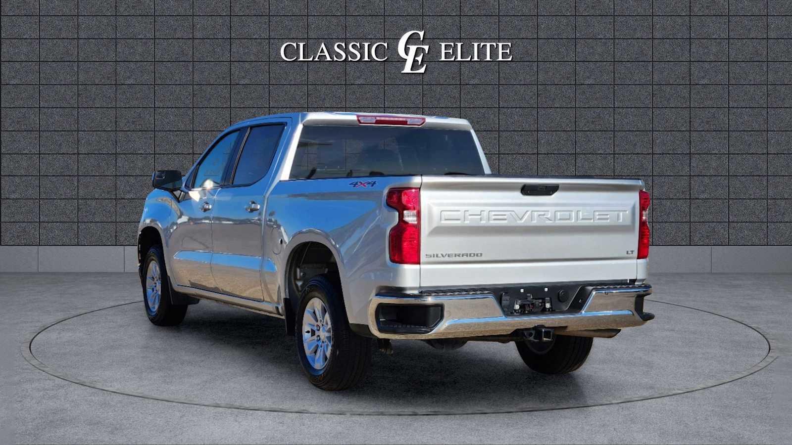 2022 Chevrolet Silverado 1500 LTD LT 4WD Crew Cab 147 5