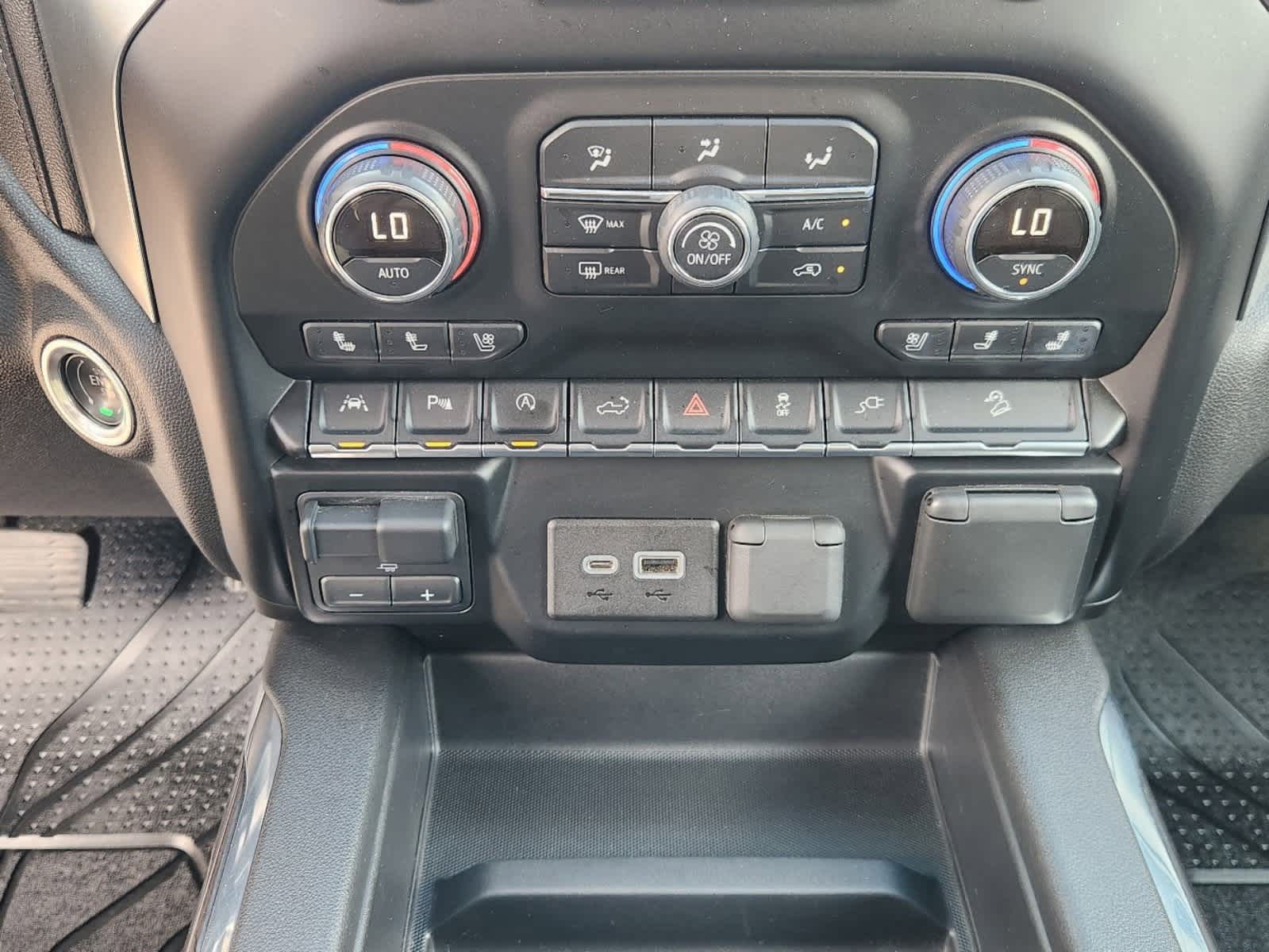 2019 Chevrolet Silverado 1500 LTZ 4WD Crew Cab 147 17