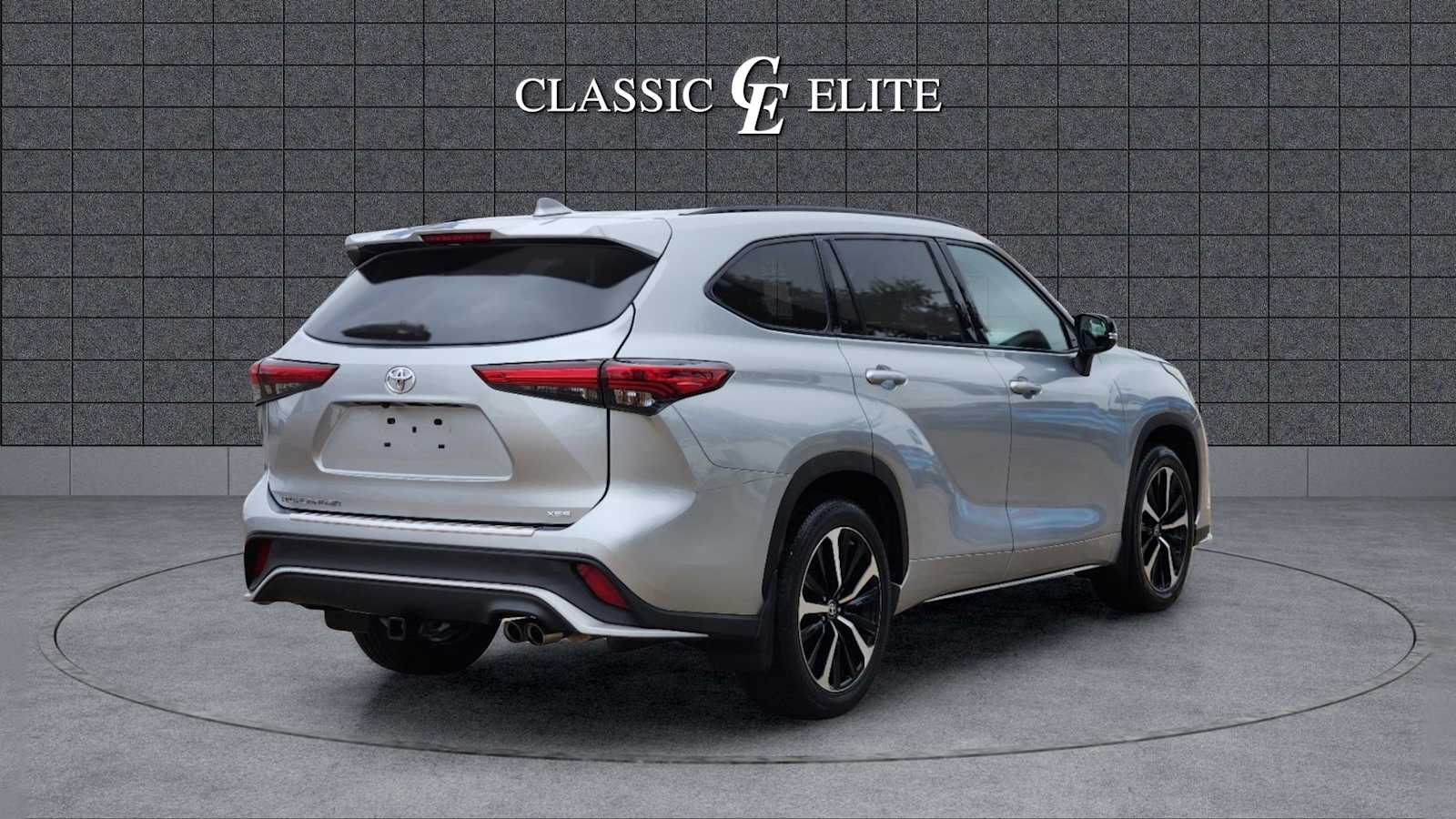 2021 Toyota Highlander XSE 7