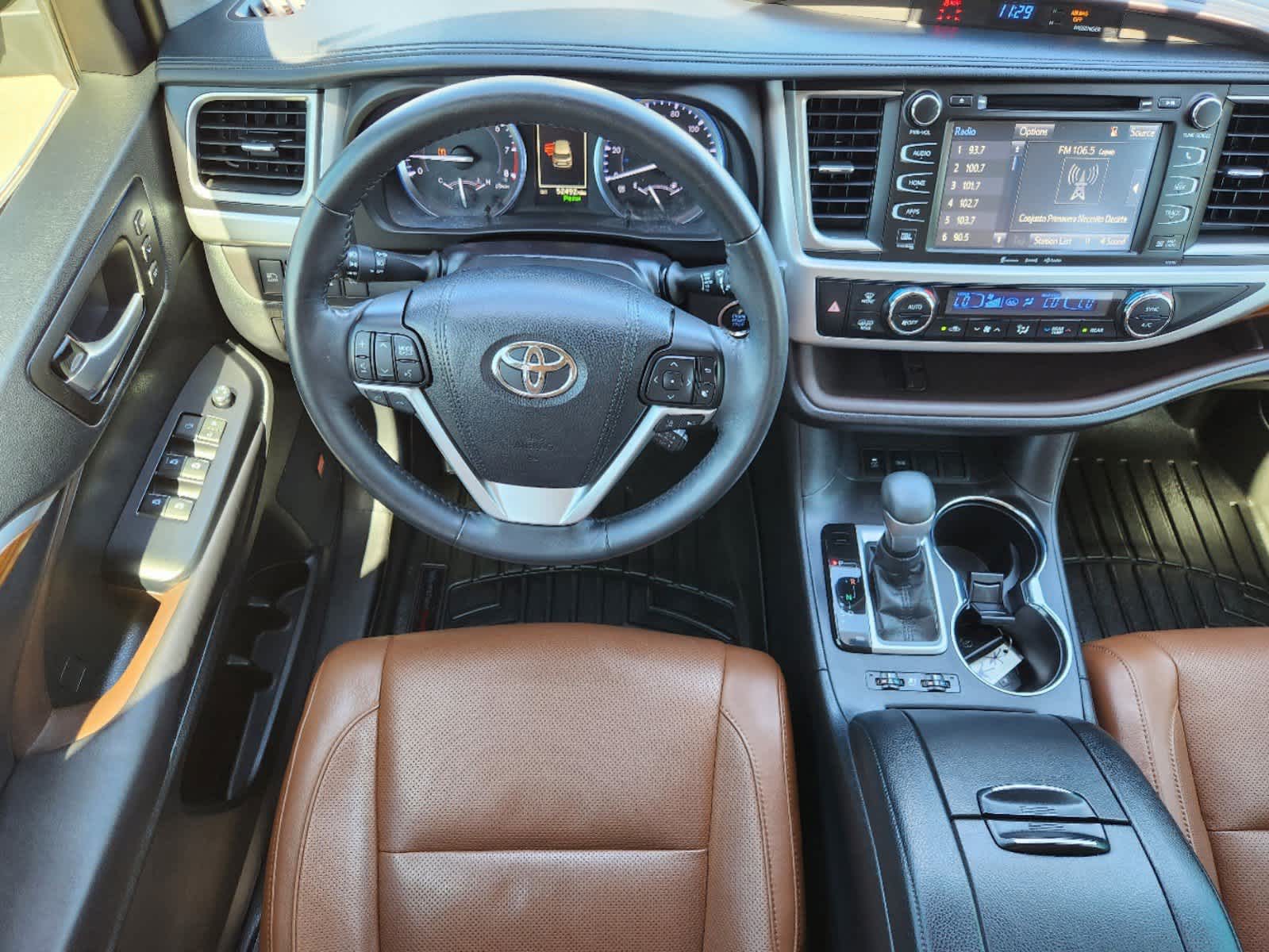 2019 Toyota Highlander Limited Platinum 26