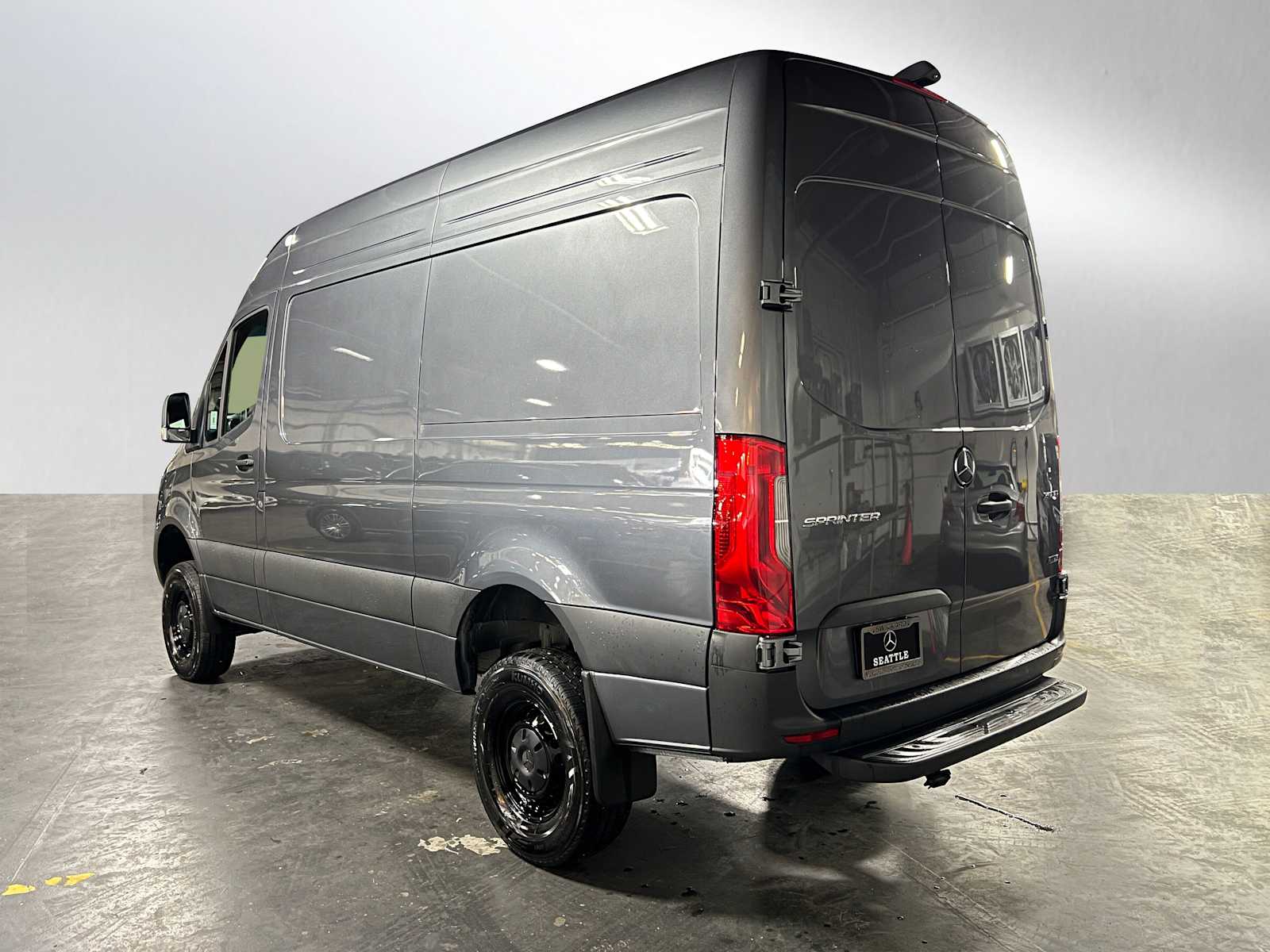 View vehicle photo 5