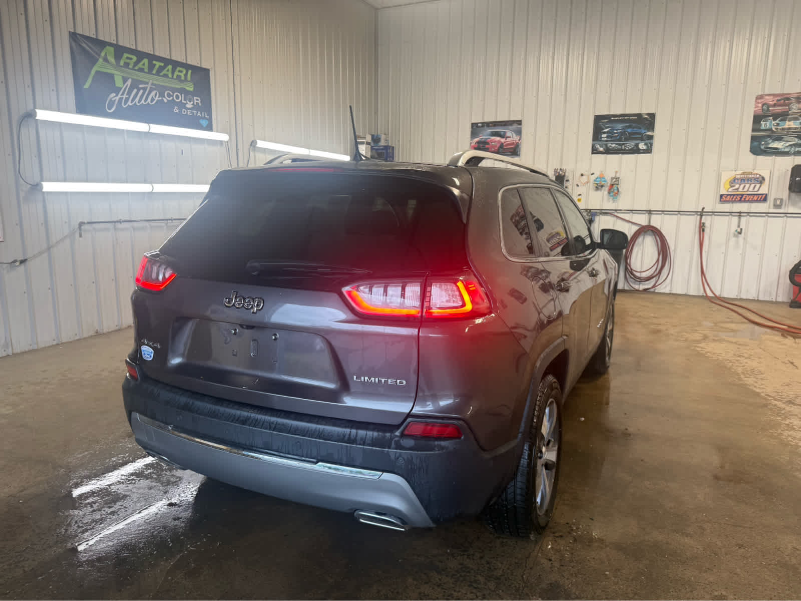 2021 Jeep Cherokee Limited - Granite Crystal Metallic Clearcoat exterior view 5