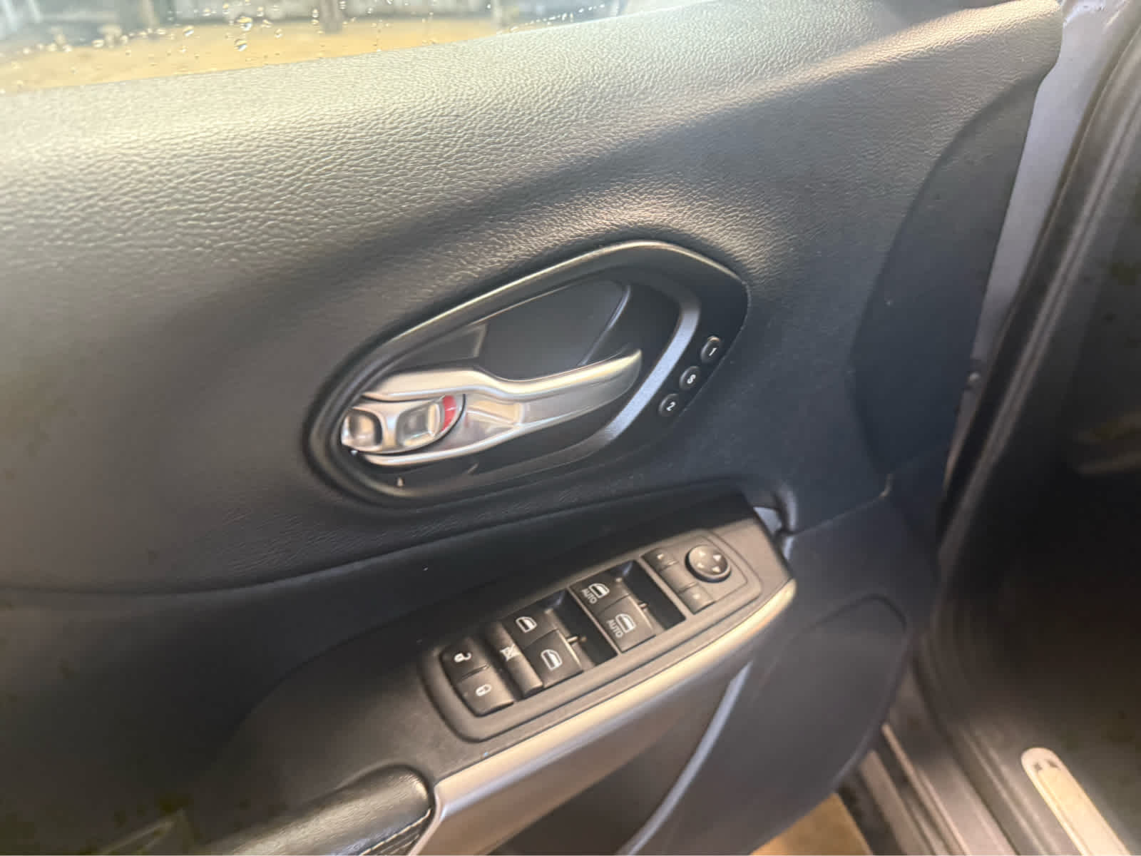 2021 Jeep Cherokee Limited - Granite Crystal Metallic Clearcoat exterior view 7