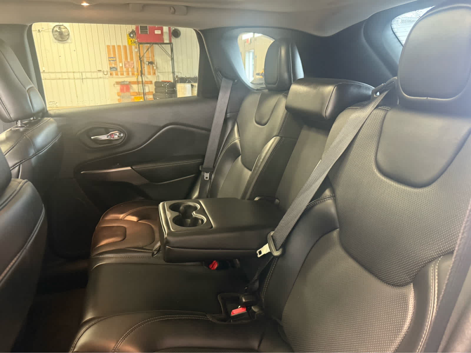 2021 Jeep Cherokee Limited - Granite Crystal Metallic Clearcoat exterior view 18