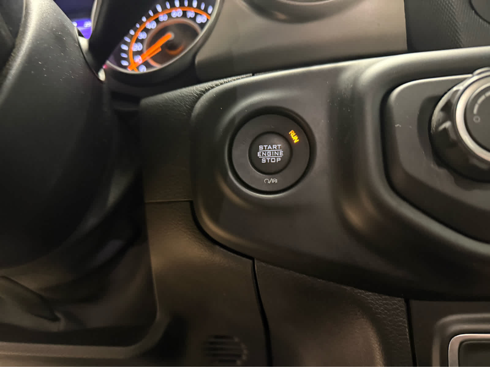 2020 Jeep Gladiator Sport - Gobi Clearcoat exterior view 12