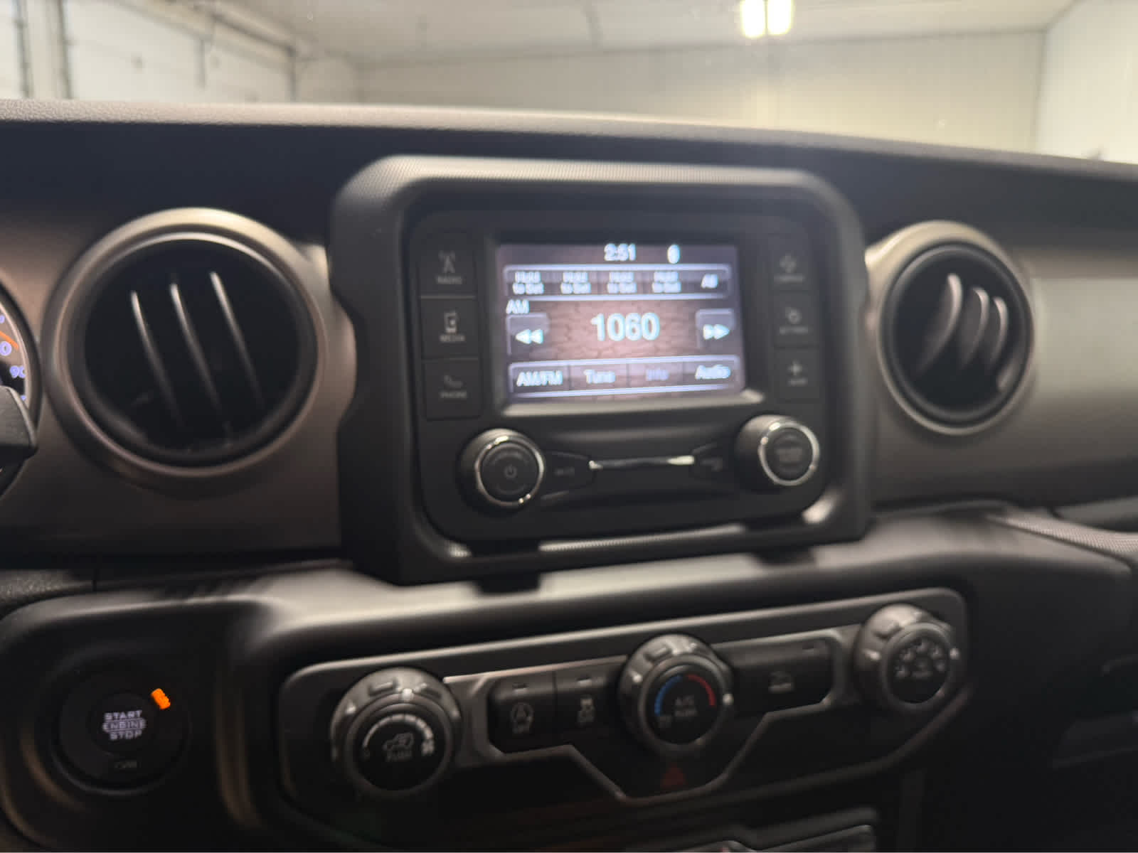 2020 Jeep Gladiator Sport - Gobi Clearcoat exterior view 13