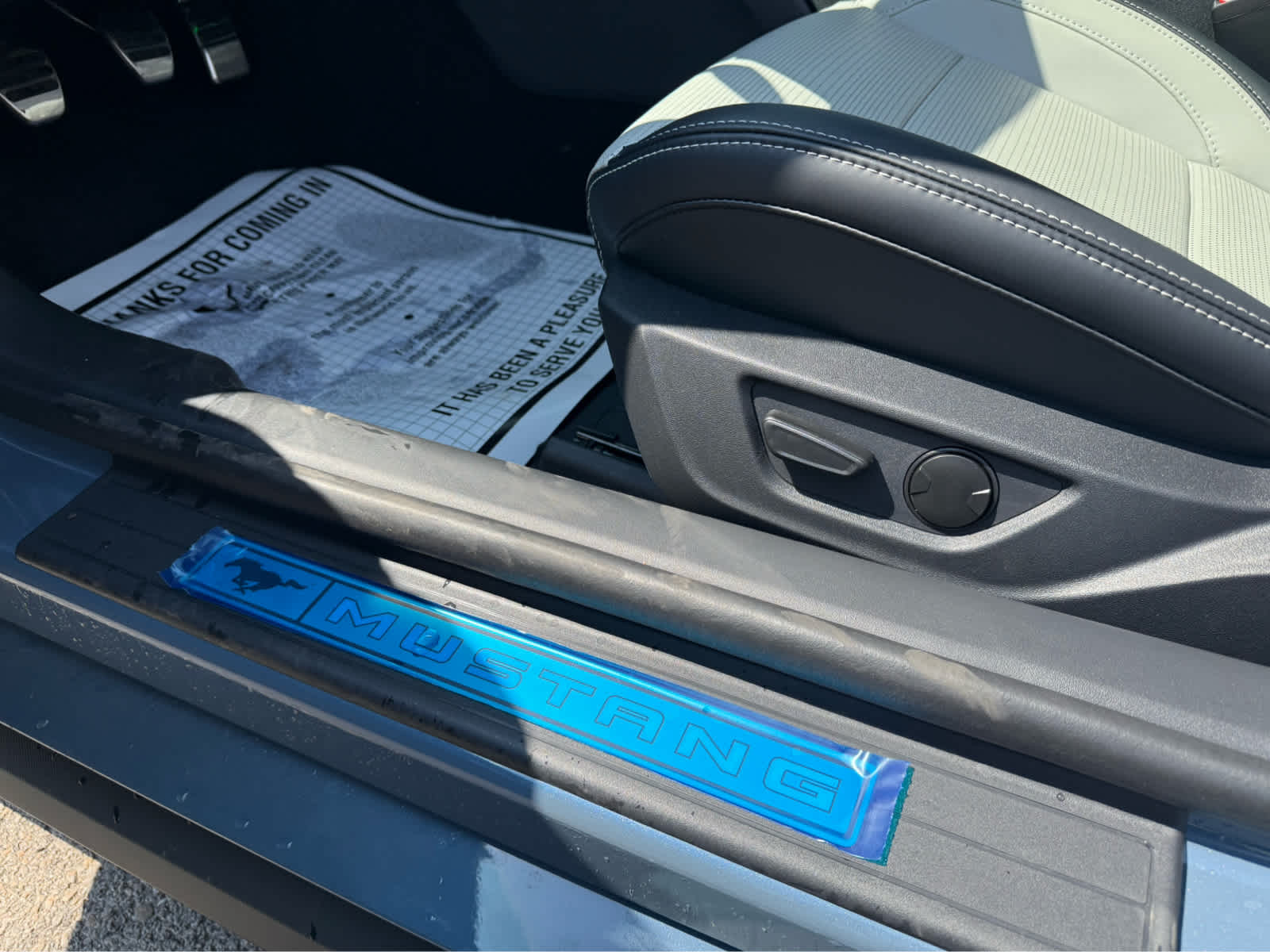 2025 Ford Mustang GT Premium - Vapor Blue Metallic exterior view 8