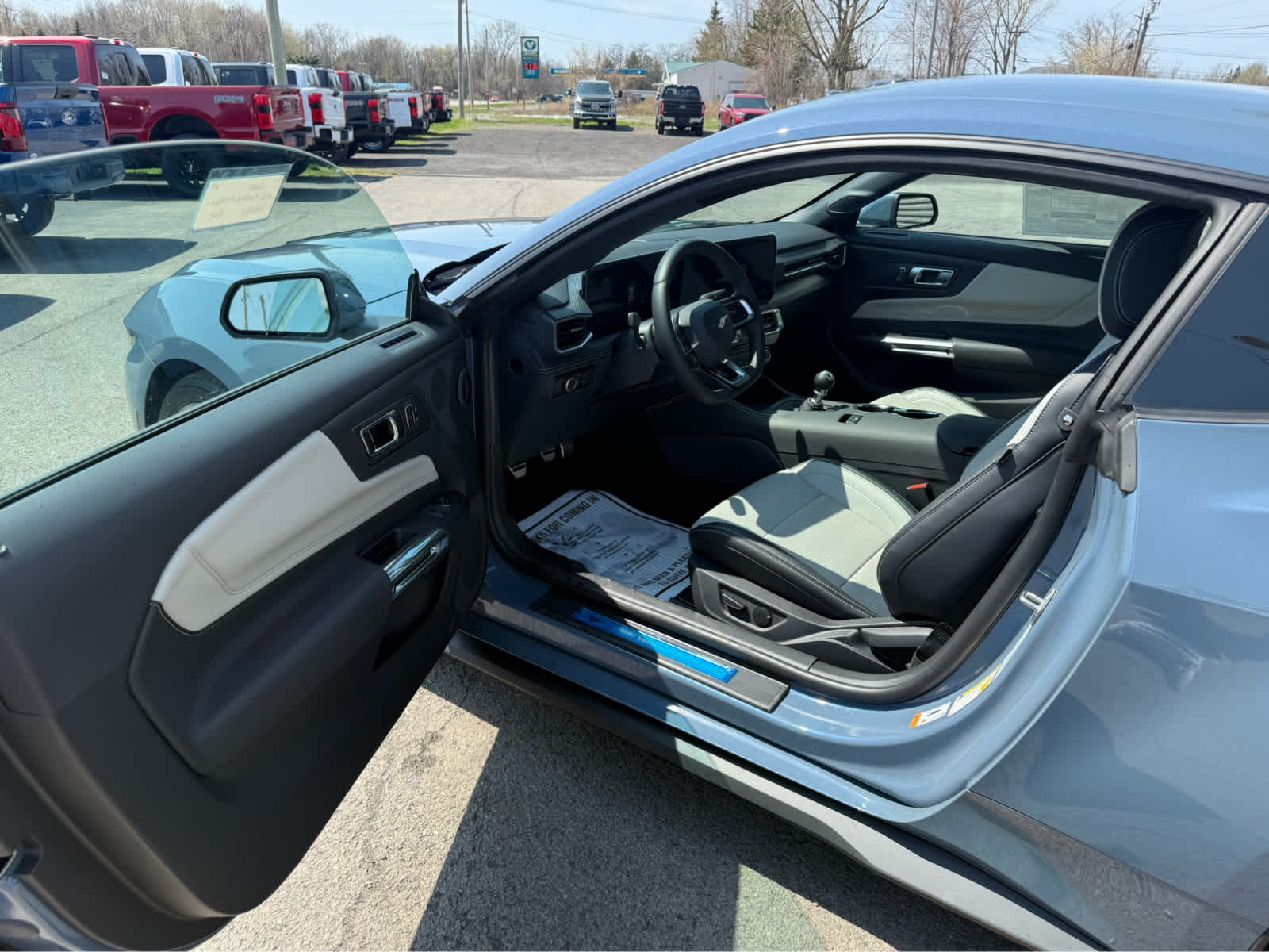2025 Ford Mustang GT Premium - Vapor Blue Metallic exterior view 7
