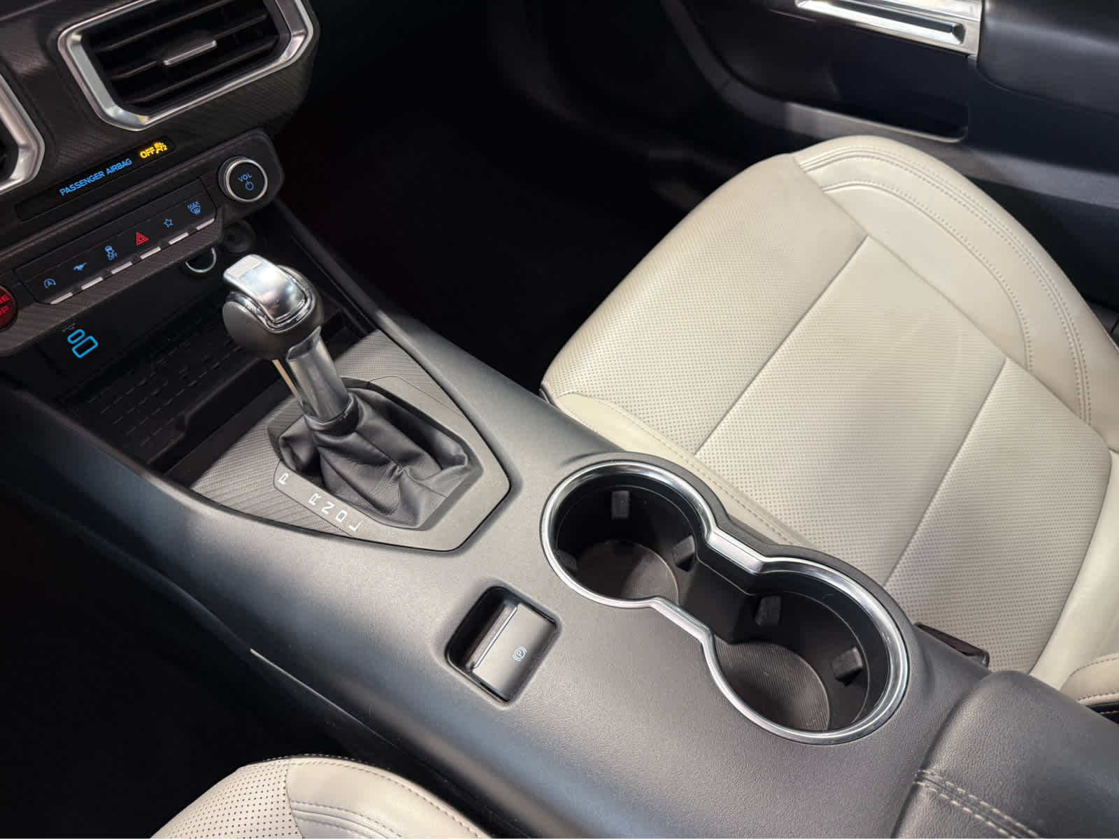 2024 Ford Mustang EcoBoost Premium - Shadow Black exterior view 14