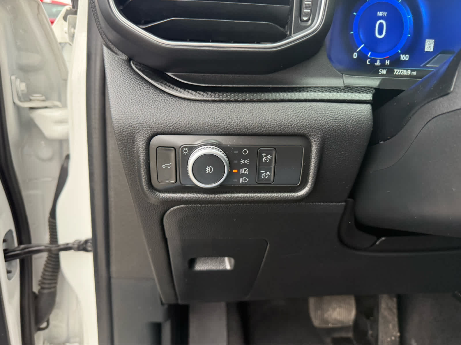 2020 Ford Explorer ST - Star White Metallic Tri-Coat exterior view 12