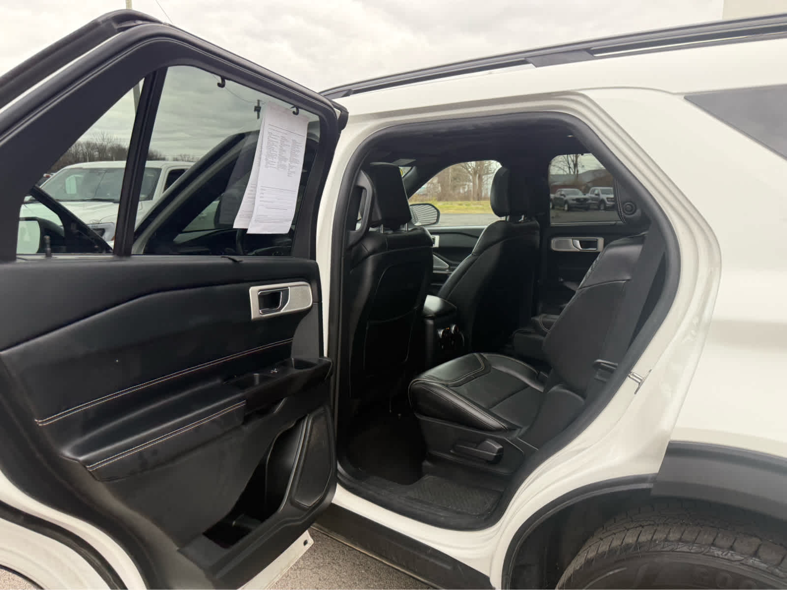 2020 Ford Explorer ST - Star White Metallic Tri-Coat exterior view 19
