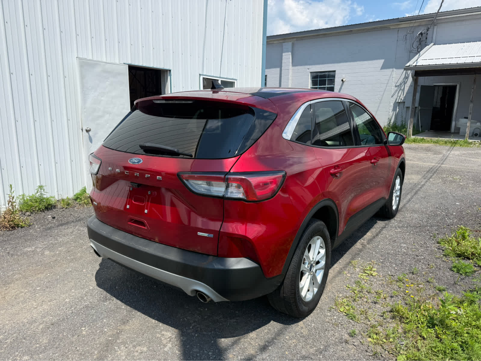 2020 Ford Escape SE - Rapid Red Metallic Tinted Clearcoat exterior view 4