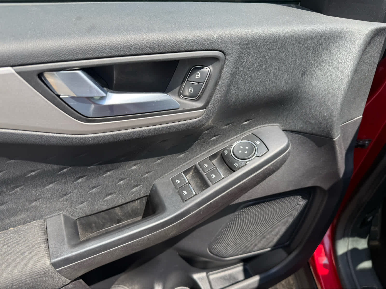 2020 Ford Escape SE - Rapid Red Metallic Tinted Clearcoat exterior view 6