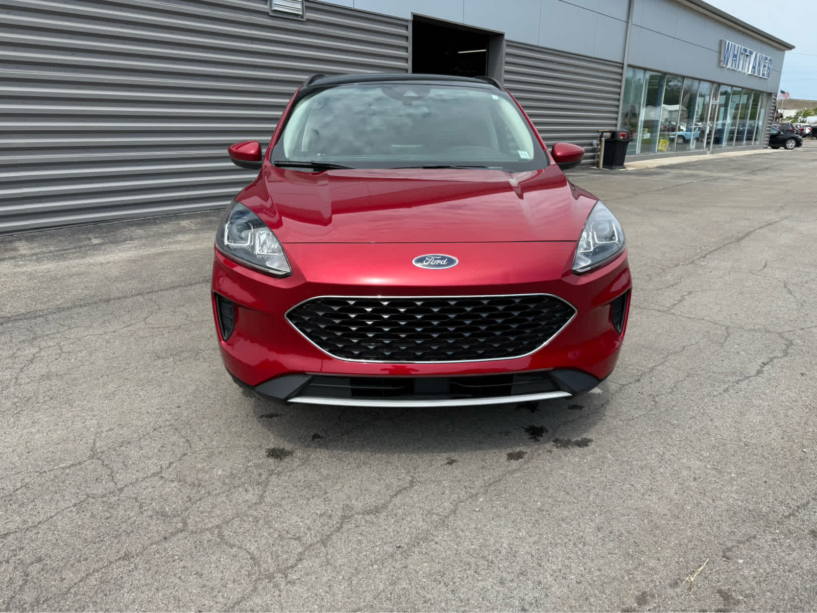 2020 Ford Escape SE - Rapid Red Metallic Tinted Clearcoat exterior view 3