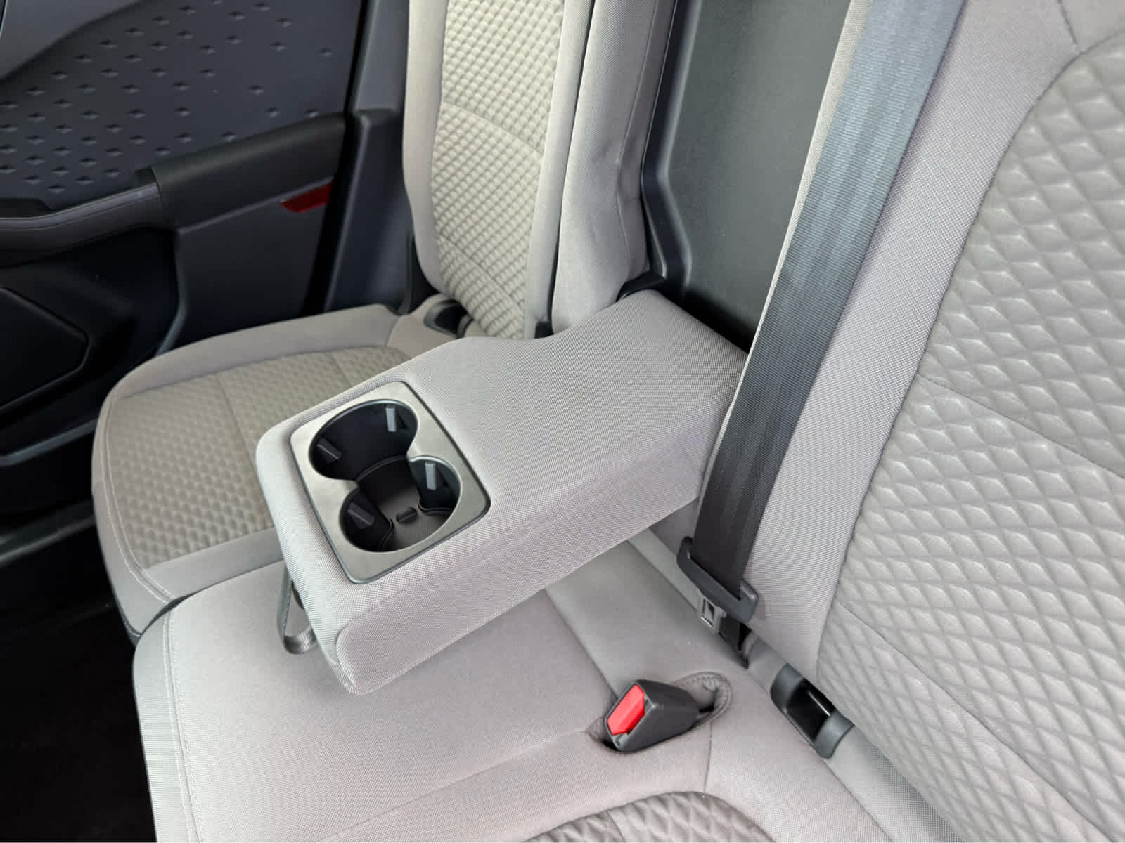 2020 Ford Escape SE - Rapid Red Metallic Tinted Clearcoat exterior view 19