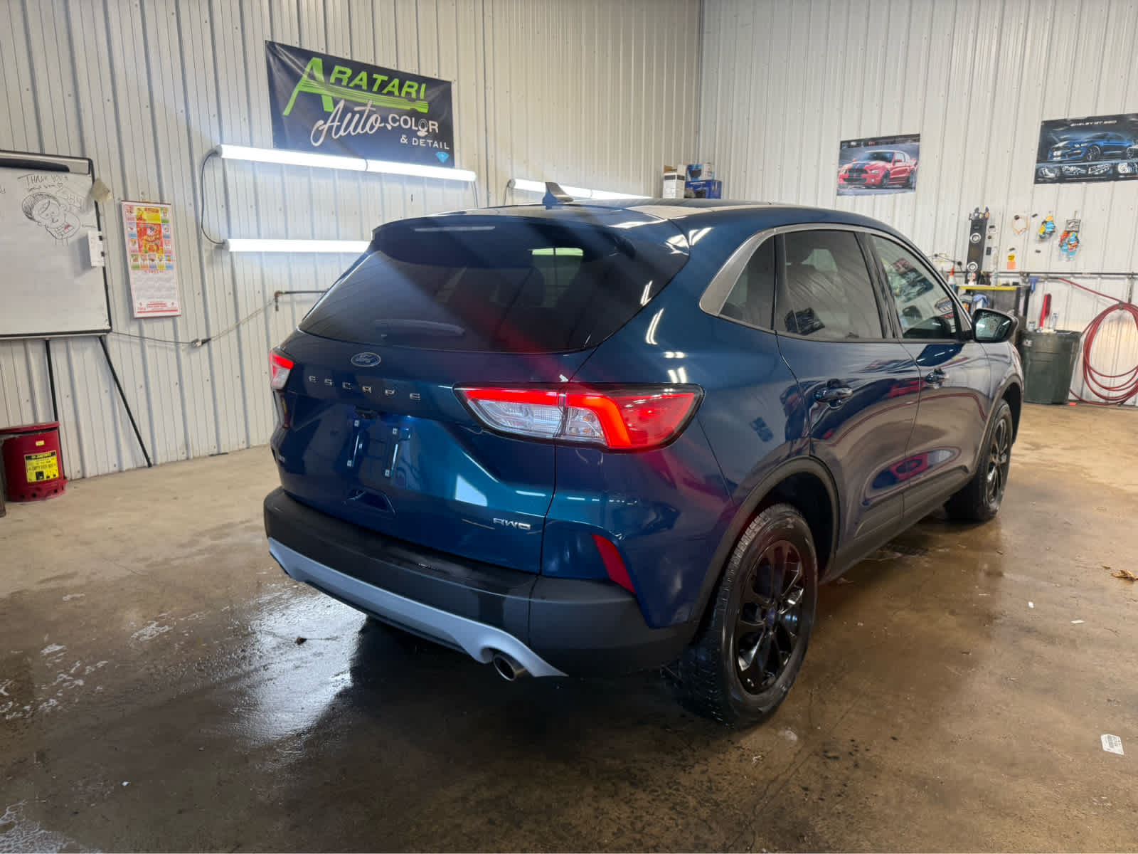 2020 Ford Escape SE - Dark Persian Green Metallic exterior view 5
