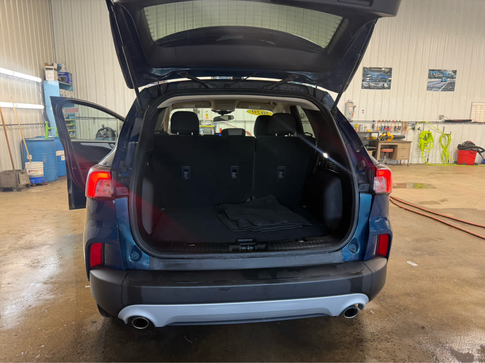 2020 Ford Escape SE - Dark Persian Green Metallic exterior view 18