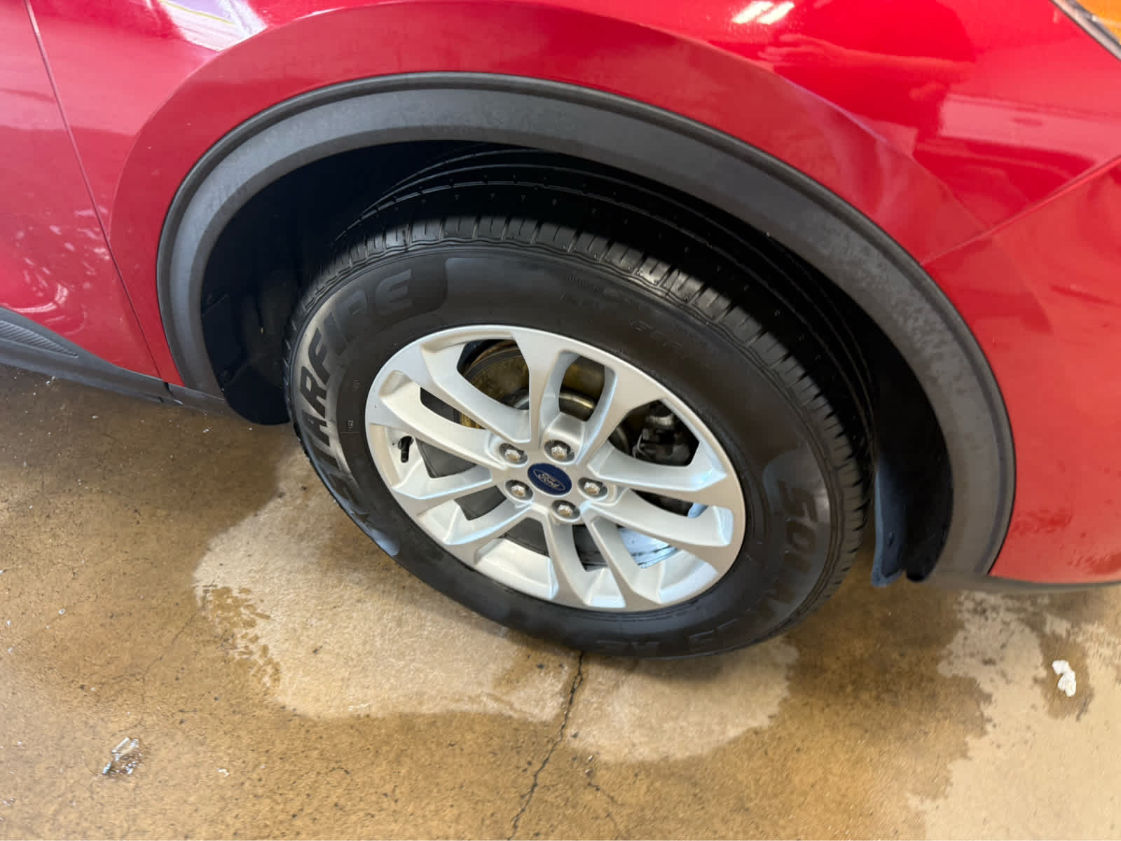 2020 Ford Escape SE - Rapid Red Metallic Tinted Clearcoat exterior view 4