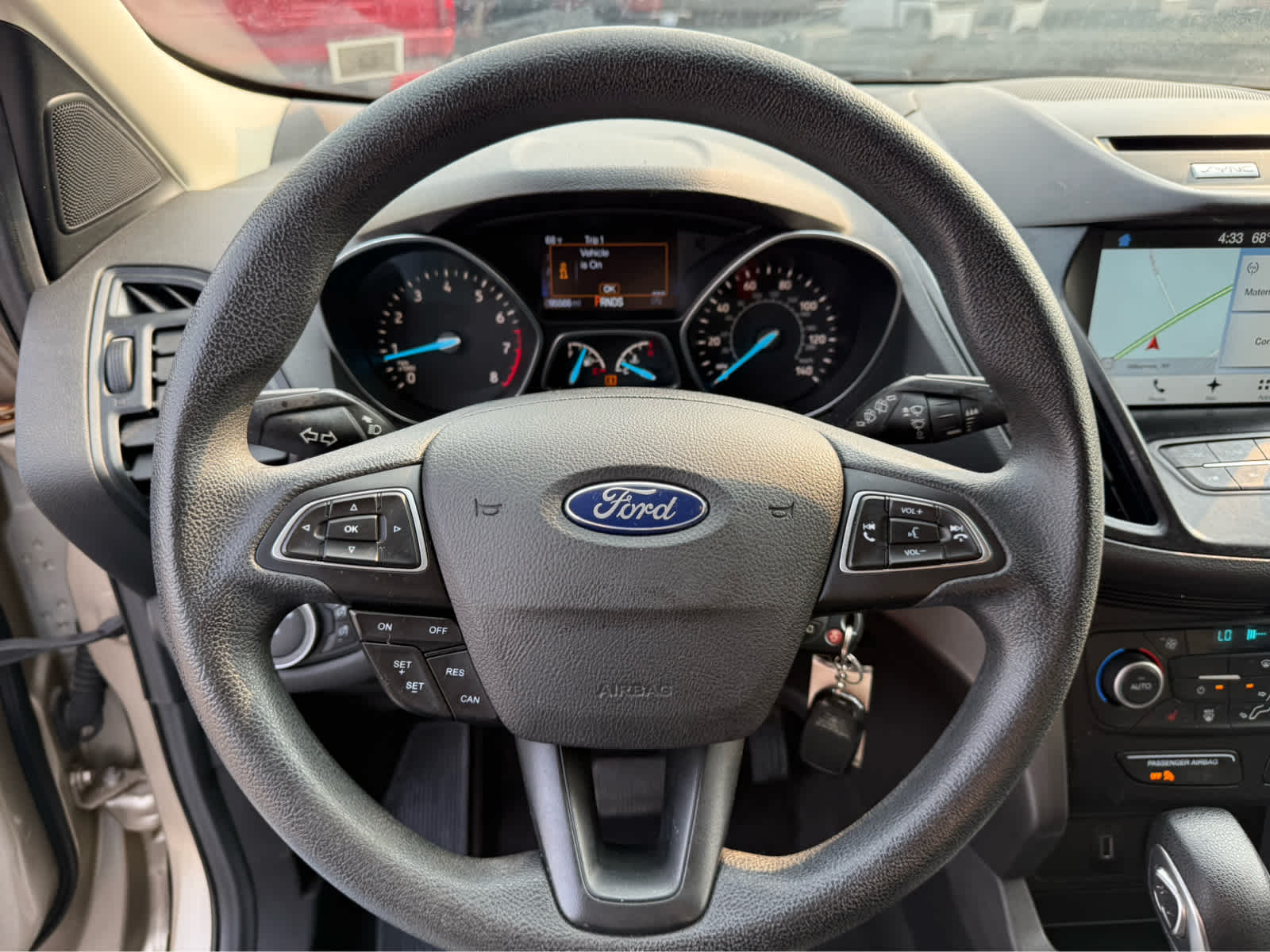2018 Ford Escape SE - White Gold Metallic exterior view 9