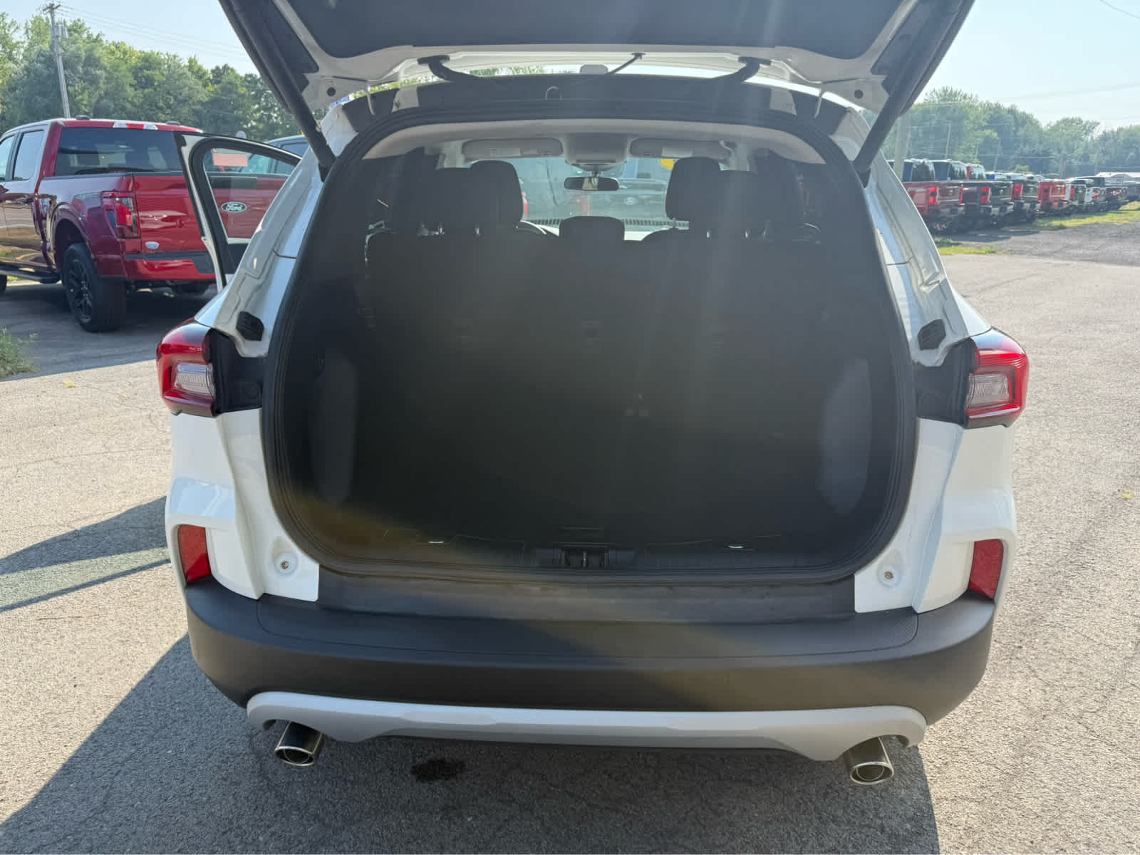 2023 Ford Escape Active - Star White Metallic Tri-Coat exterior view 18